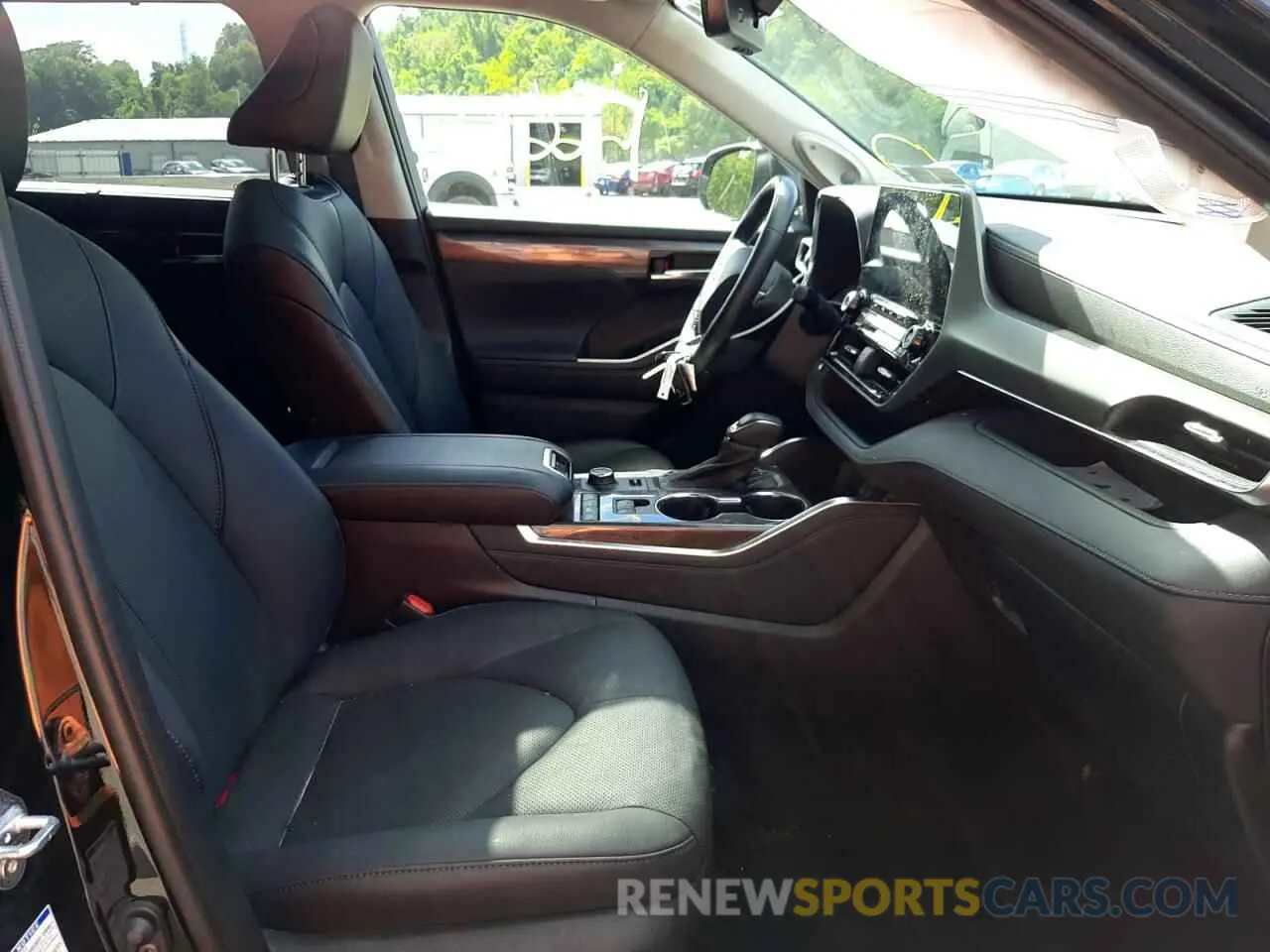 5 fotografías del automóvil dañado 5TDDZRBH7MS158983 TOYOTA HIGHLANDER 2021