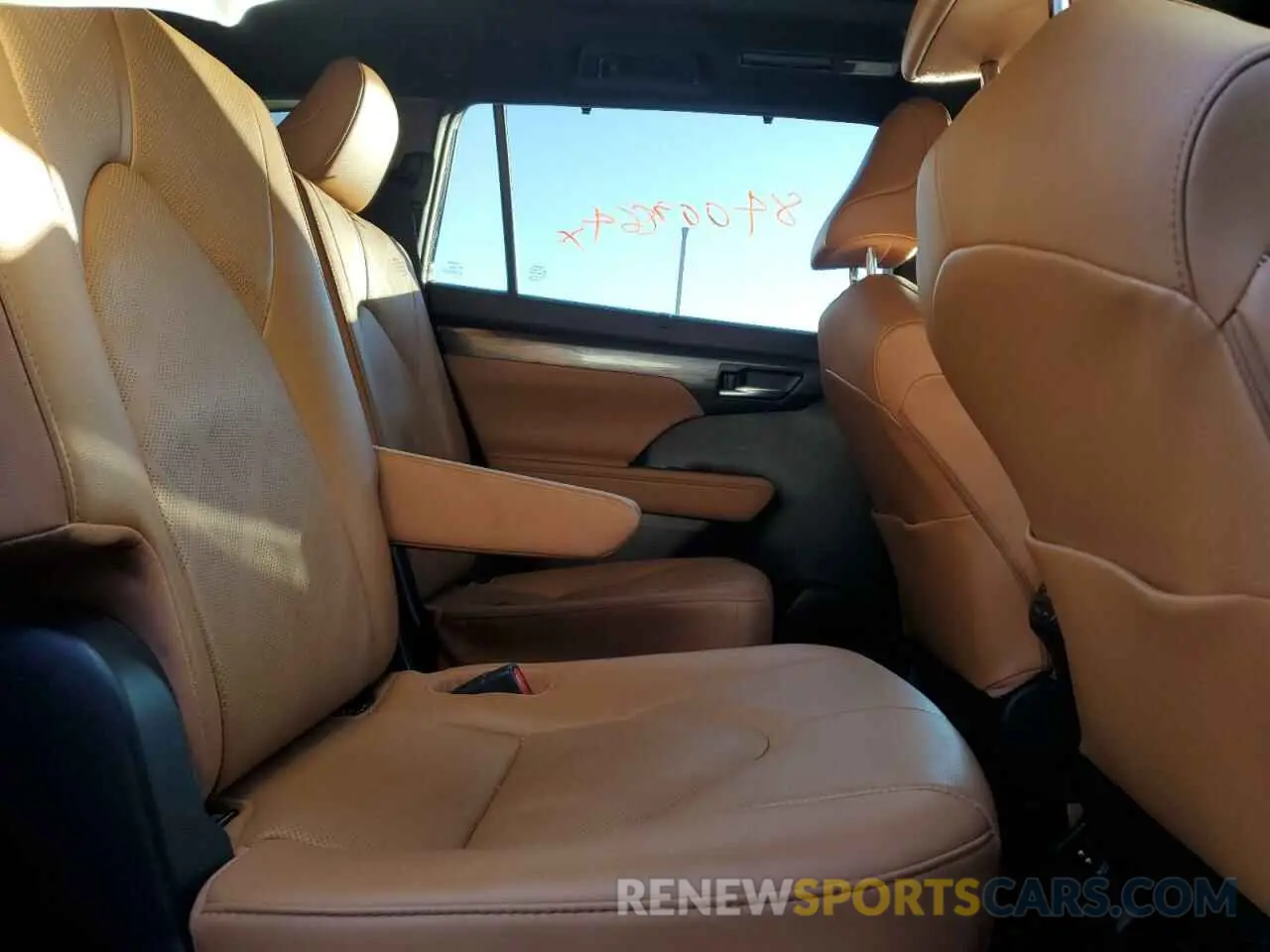 11 fotografías del automóvil dañado 5TDEBRCH0MS024954 TOYOTA HIGHLANDER 2021