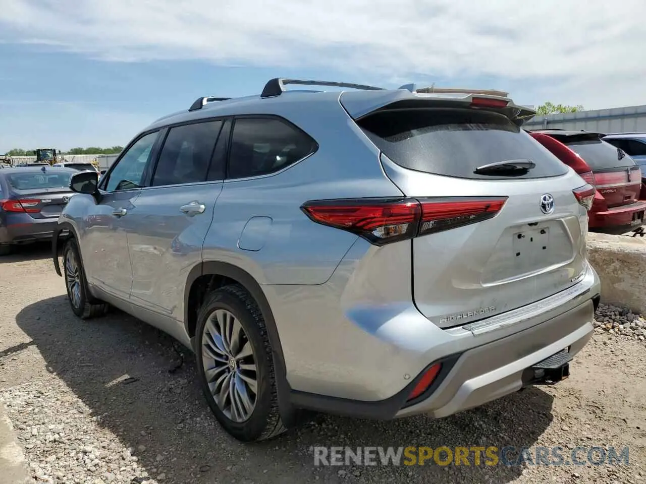 2 fotografías del automóvil dañado 5TDEBRCH1MS047076 TOYOTA HIGHLANDER 2021