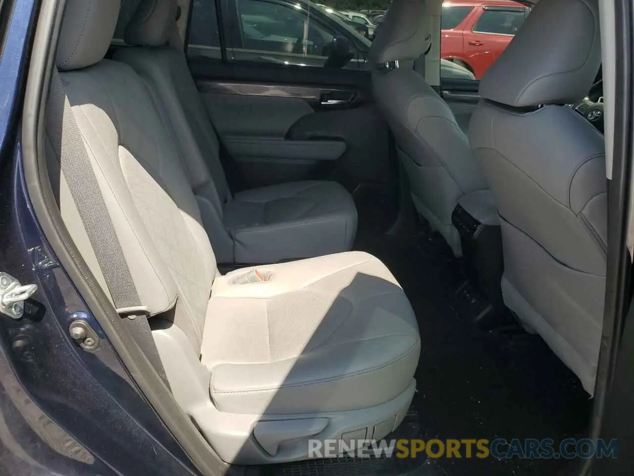 11 fotografías del automóvil dañado 5TDEBRCH2MS021540 TOYOTA HIGHLANDER 2021