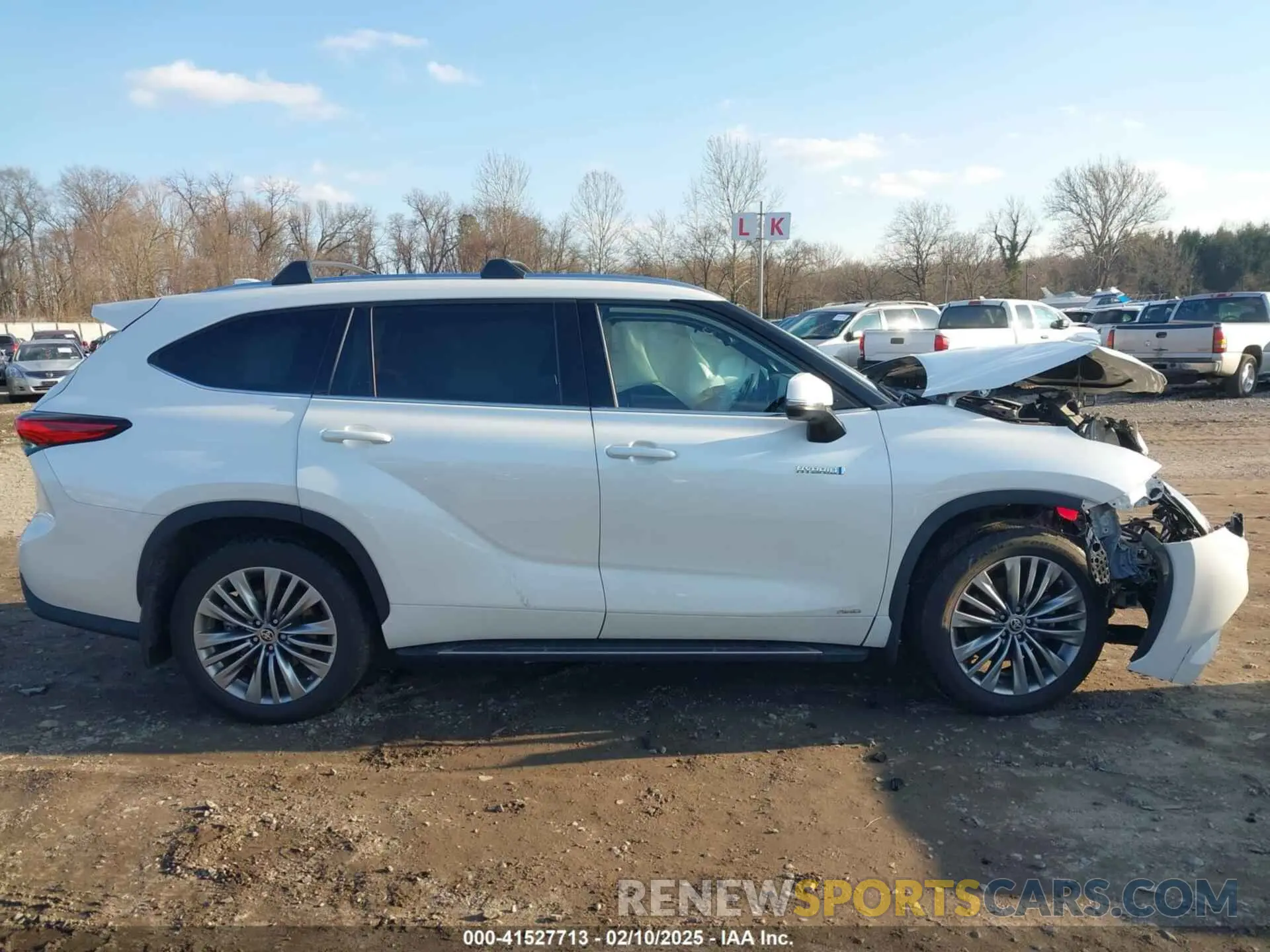 13 fotografías del automóvil dañado 5TDEBRCH3MS038380 TOYOTA HIGHLANDER 2021