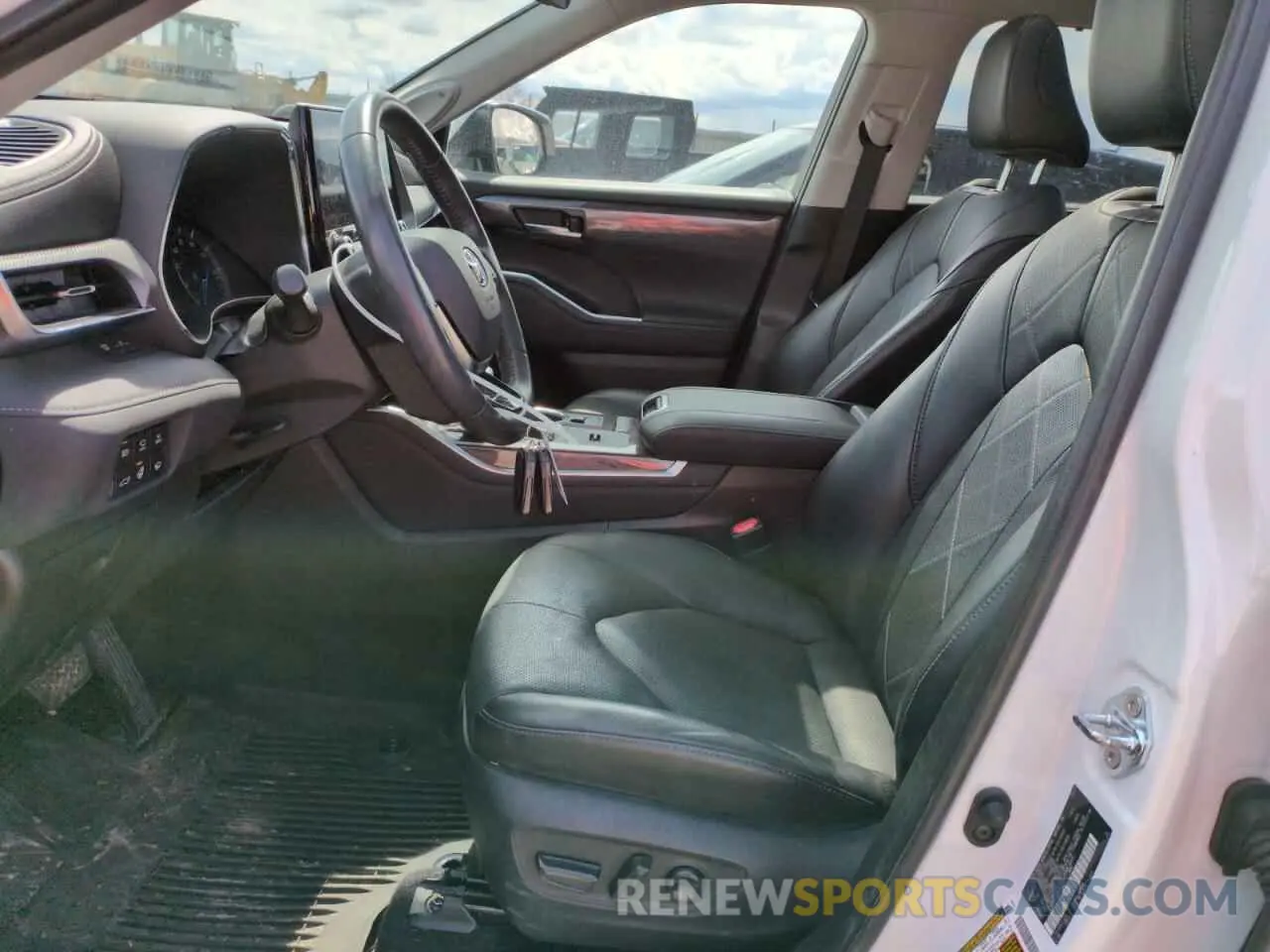 7 fotografías del automóvil dañado 5TDEBRCH8MS042327 TOYOTA HIGHLANDER 2021