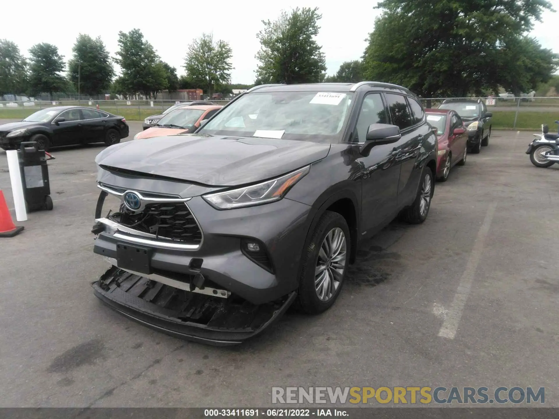 2 fotografías del automóvil dañado 5TDEBRCHXMS027182 TOYOTA HIGHLANDER 2021