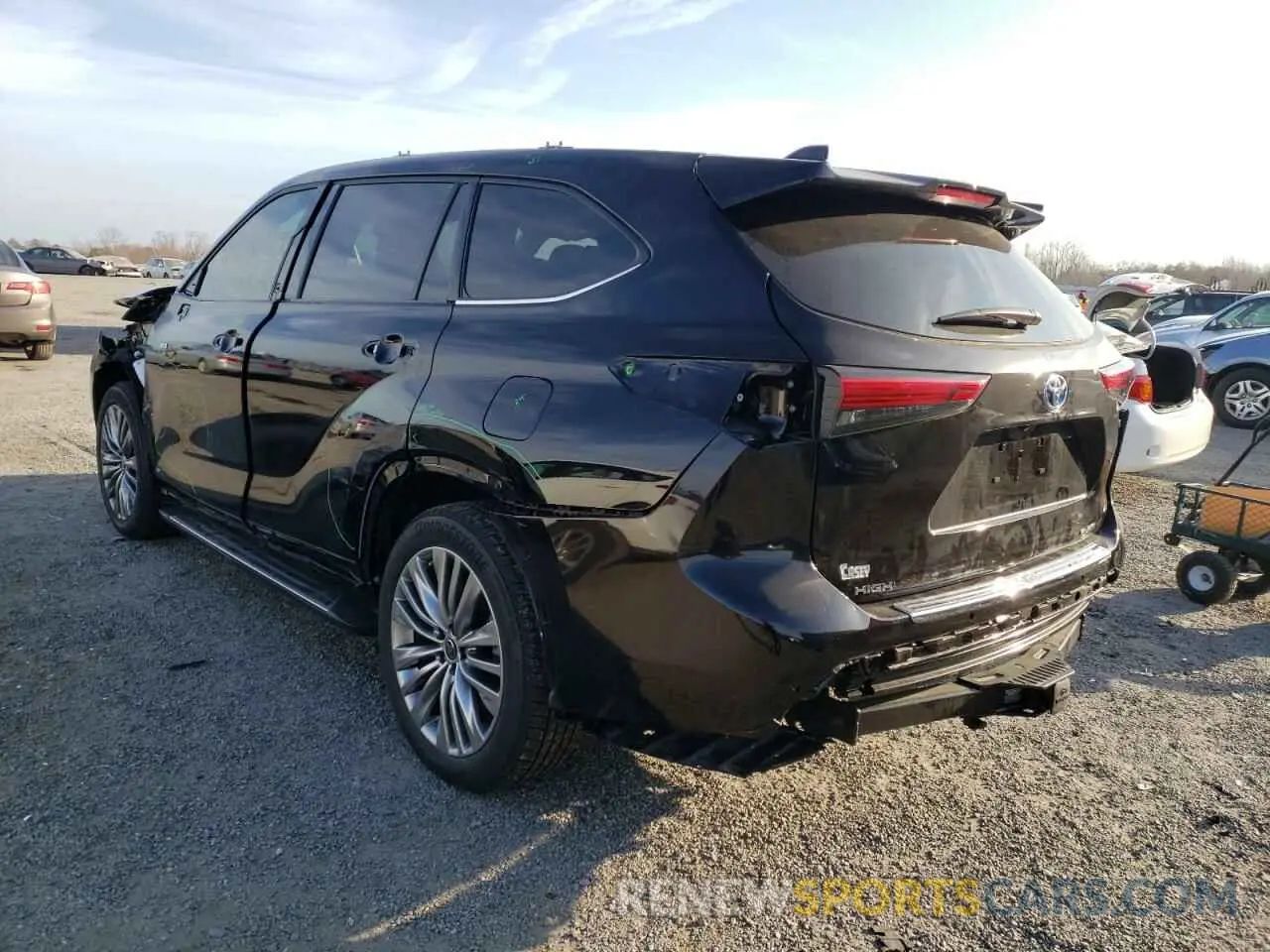 3 fotografías del automóvil dañado 5TDEBRCHXMS047819 TOYOTA HIGHLANDER 2021