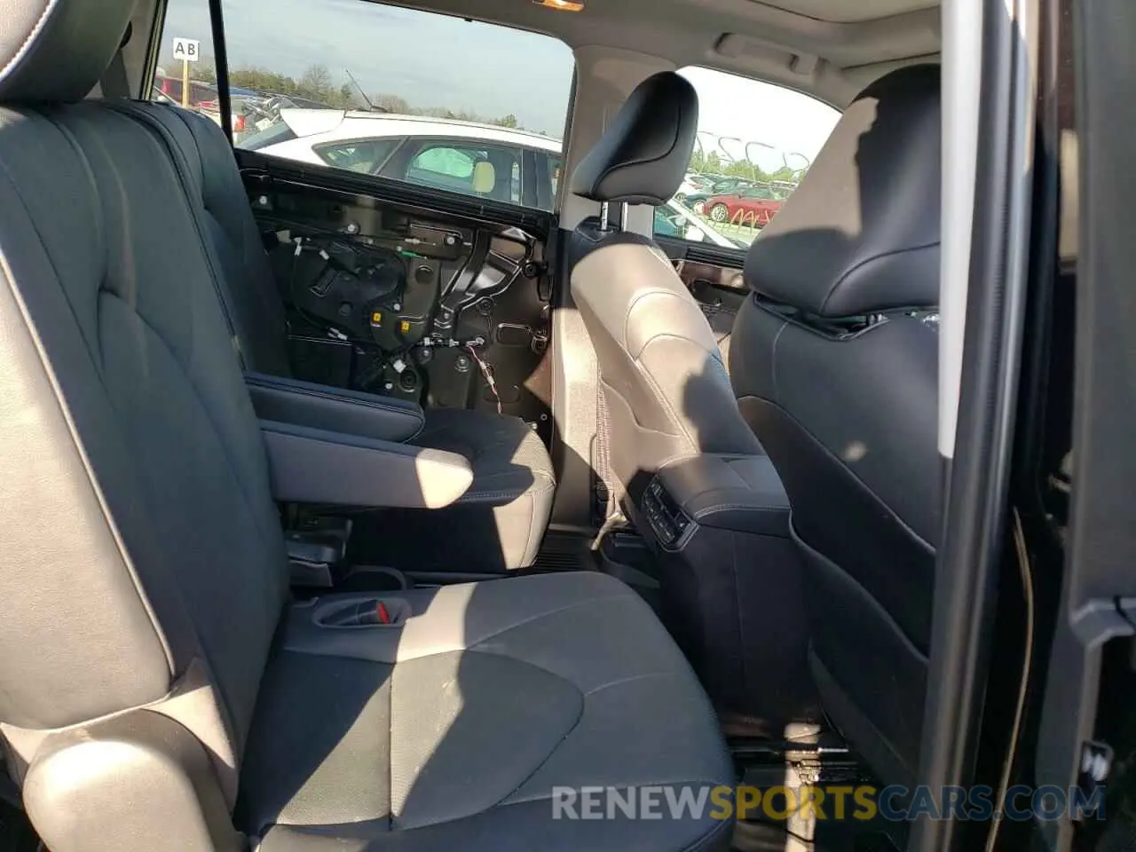 6 fotografías del automóvil dañado 5TDEBRCHXMS047819 TOYOTA HIGHLANDER 2021