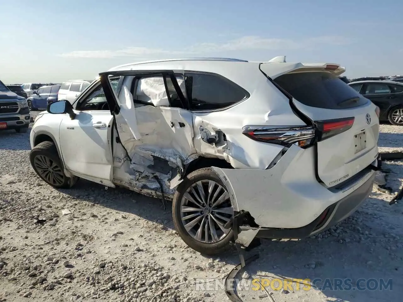 2 fotografías del automóvil dañado 5TDFARAH5MS005262 TOYOTA HIGHLANDER 2021