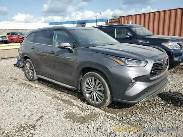4 fotografías del automóvil dañado 5TDFARAH5MS012308 TOYOTA HIGHLANDER 2021
