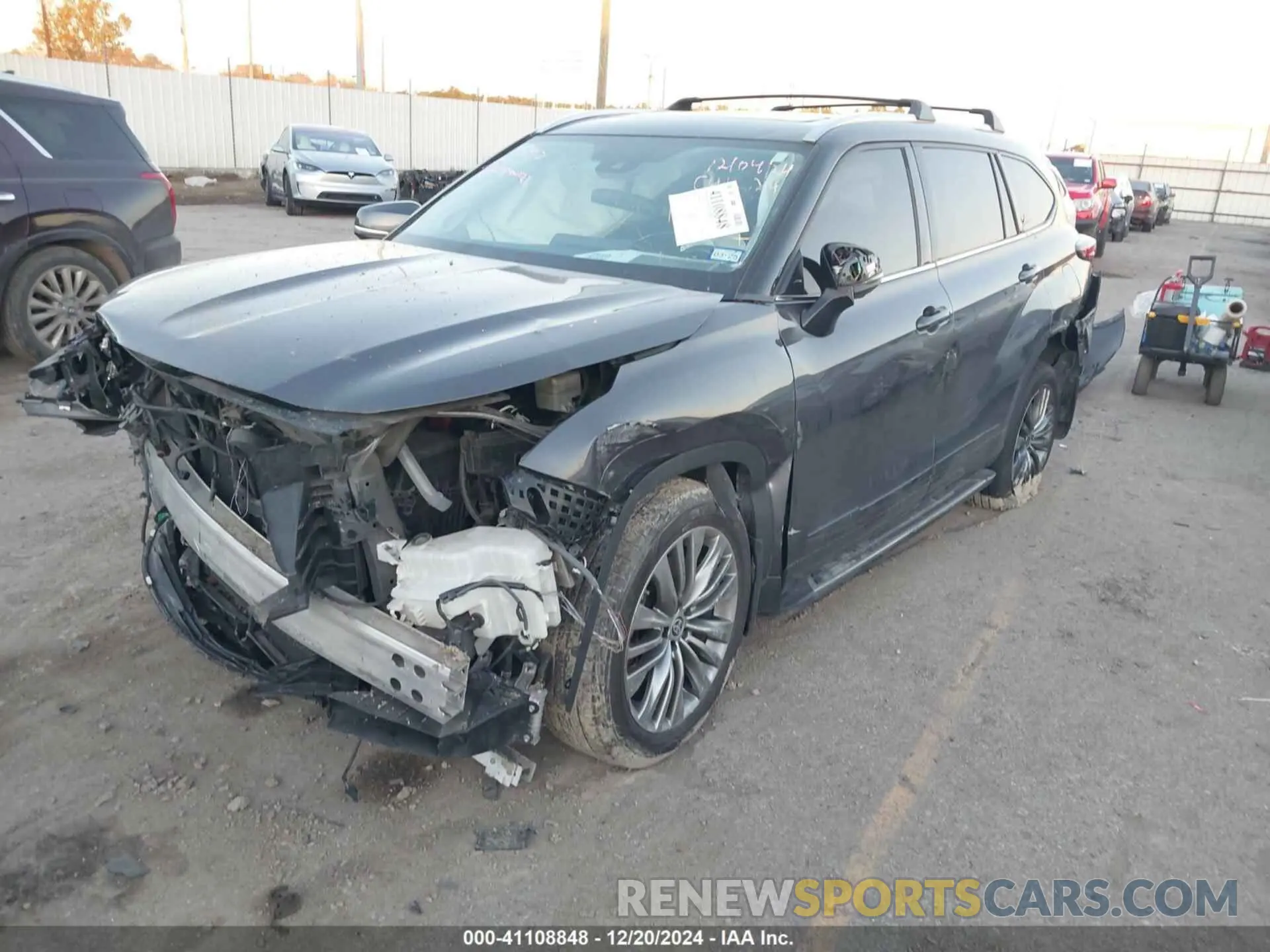 2 fotografías del automóvil dañado 5TDFZRAH0MS050182 TOYOTA HIGHLANDER 2021
