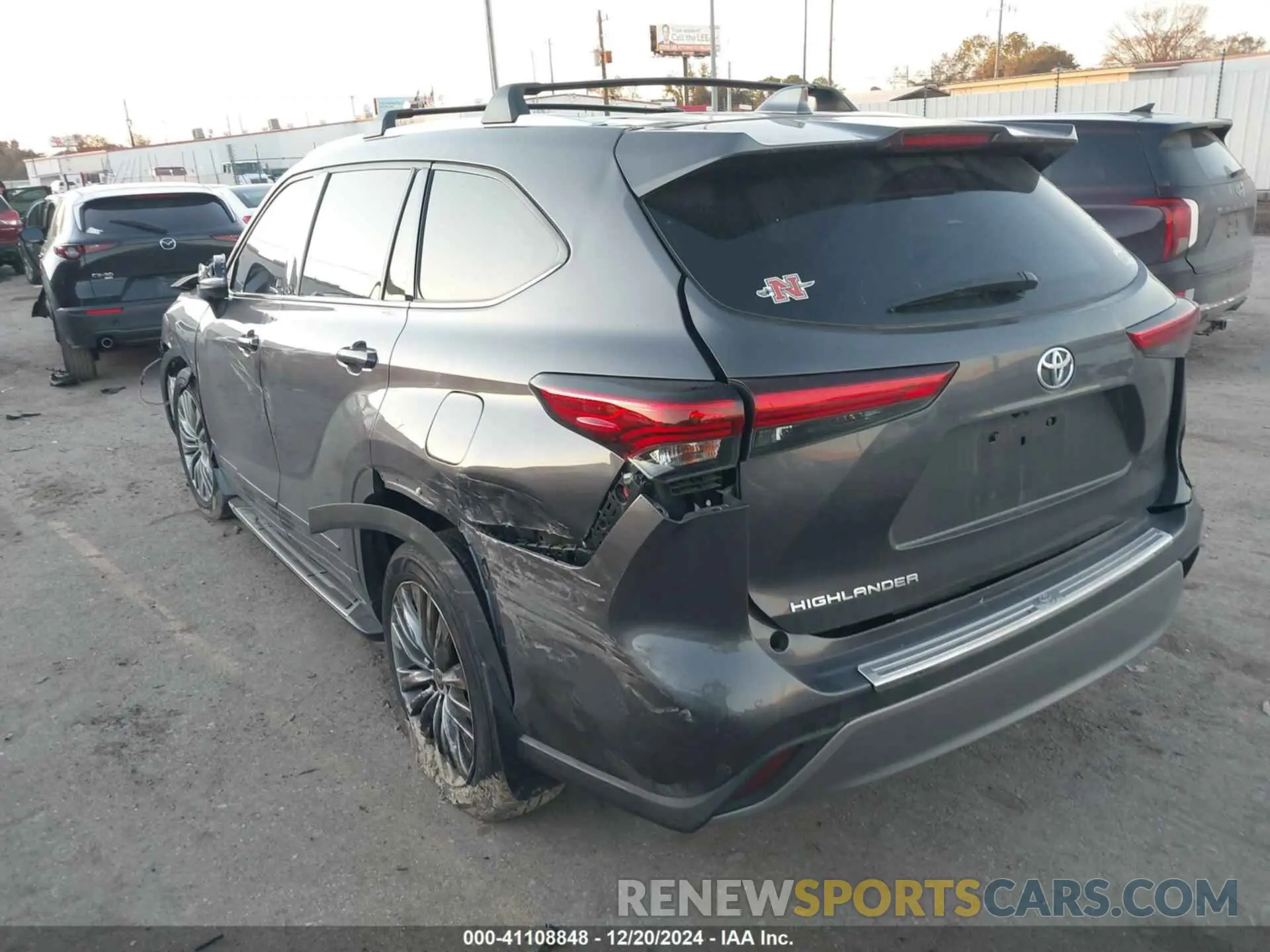 3 fotografías del automóvil dañado 5TDFZRAH0MS050182 TOYOTA HIGHLANDER 2021
