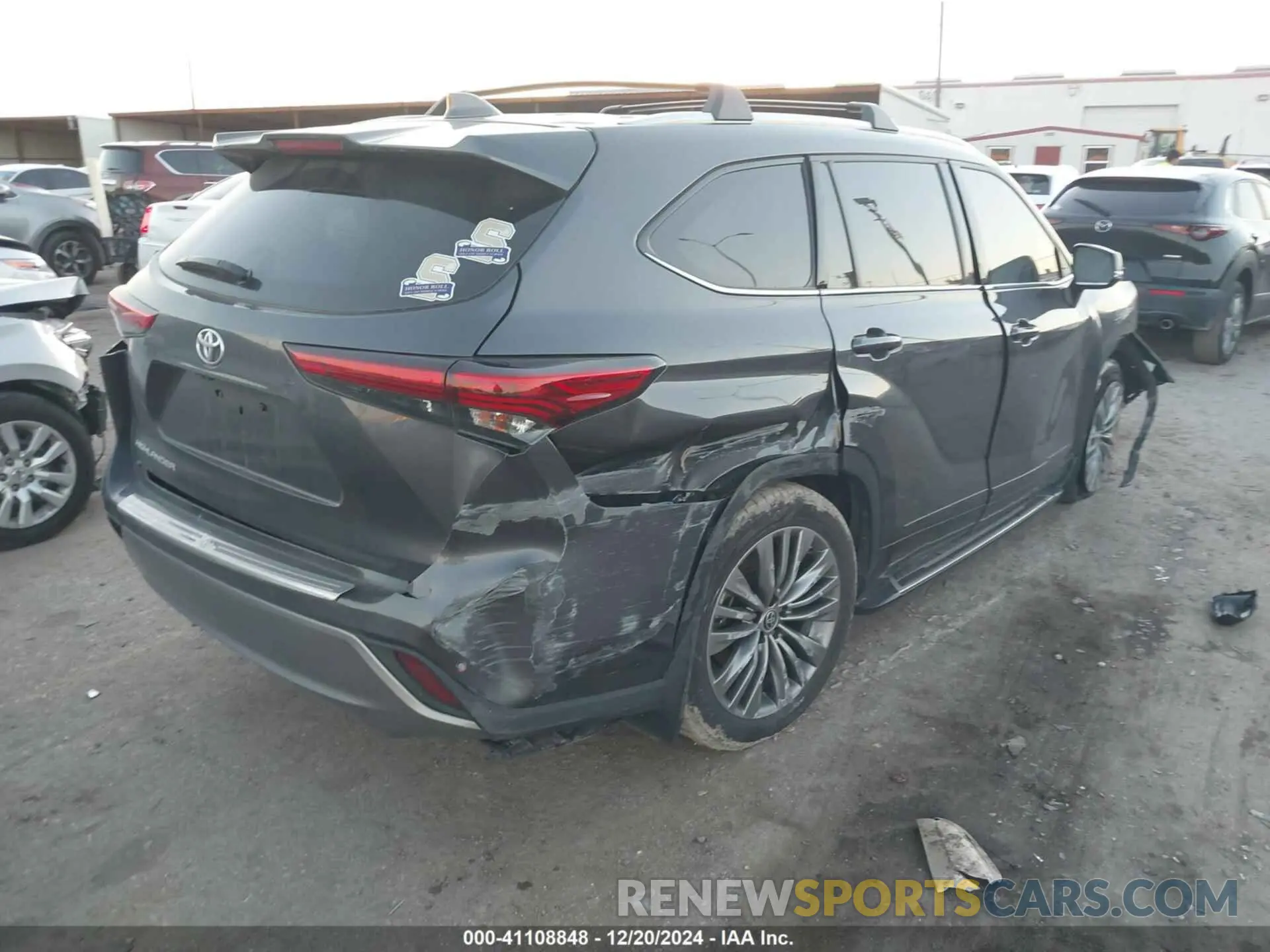 4 fotografías del automóvil dañado 5TDFZRAH0MS050182 TOYOTA HIGHLANDER 2021