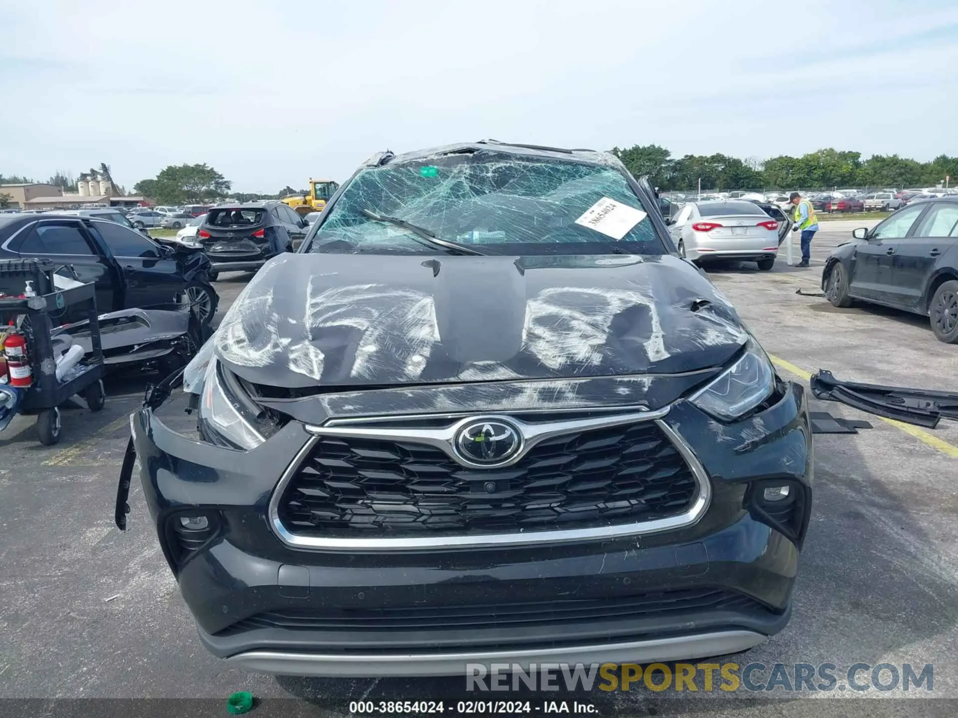 11 fotografías del automóvil dañado 5TDFZRAH6MS036030 TOYOTA HIGHLANDER 2021