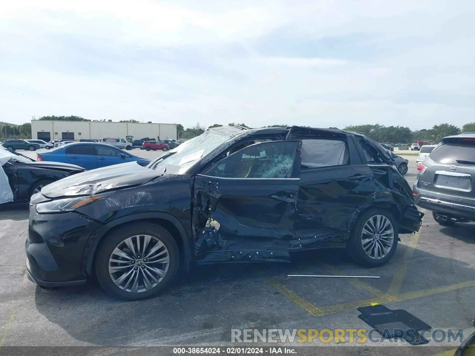 6 fotografías del automóvil dañado 5TDFZRAH6MS036030 TOYOTA HIGHLANDER 2021