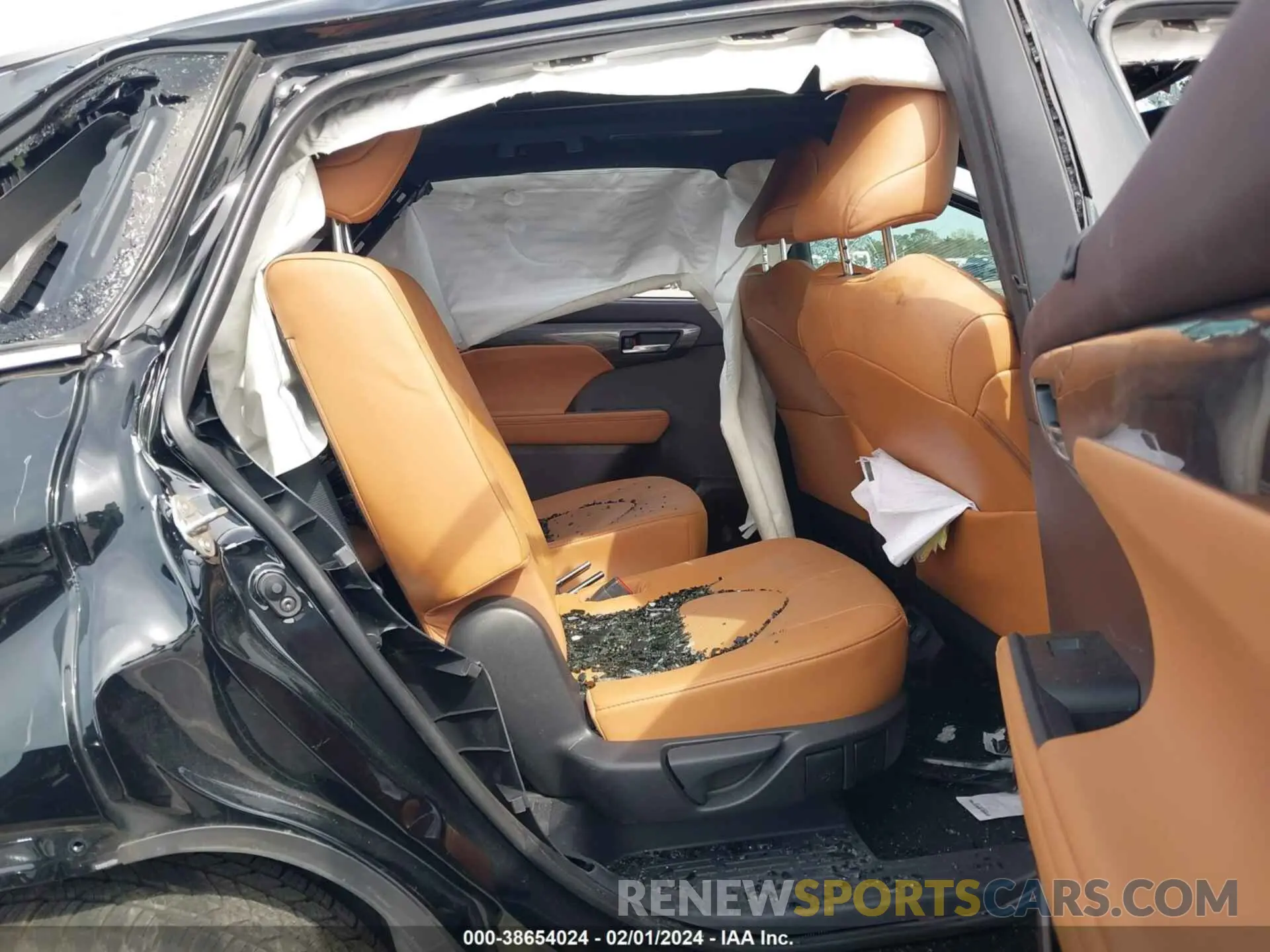 8 fotografías del automóvil dañado 5TDFZRAH6MS036030 TOYOTA HIGHLANDER 2021