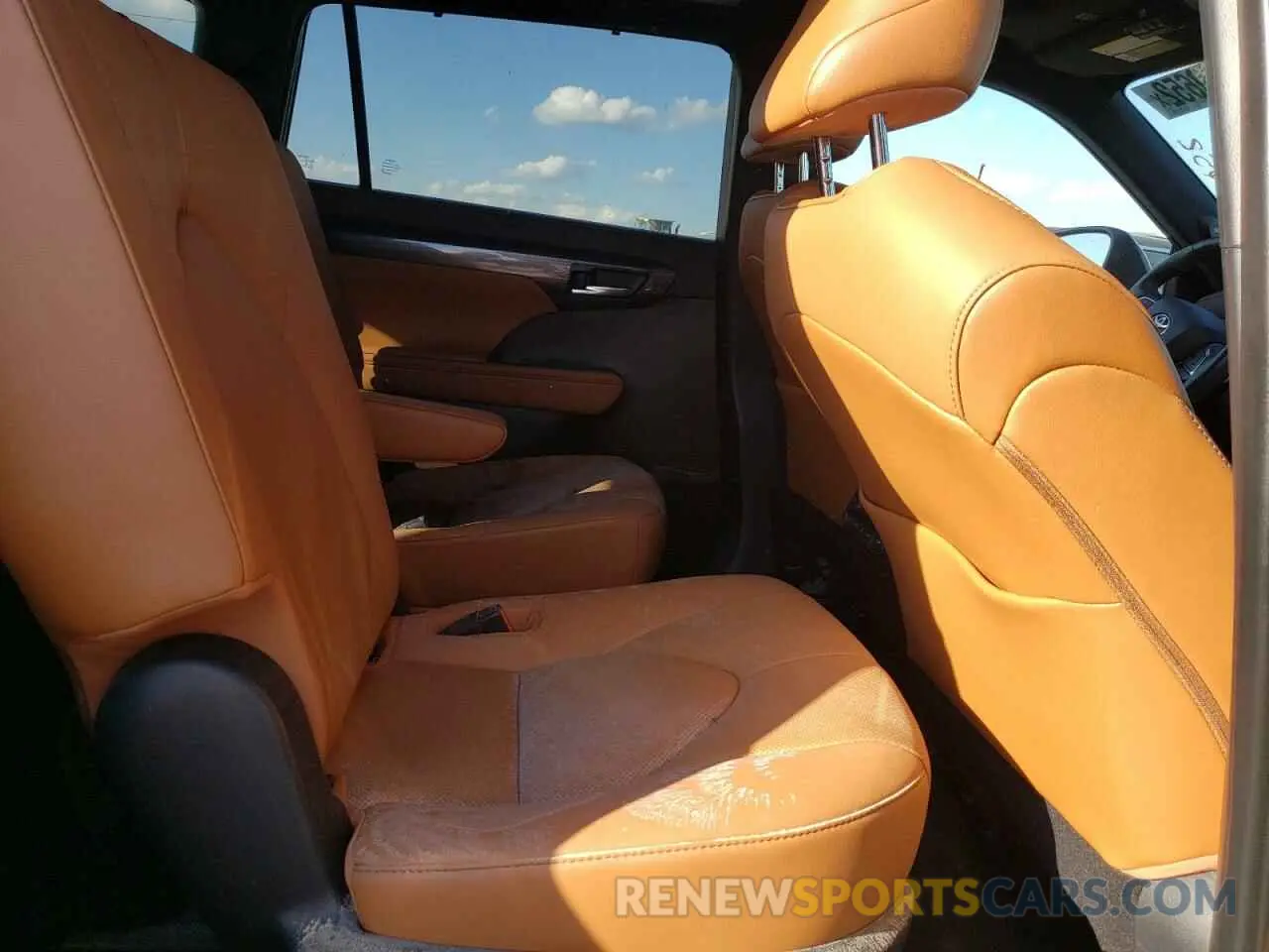 6 fotografías del automóvil dañado 5TDFZRBH4MS121785 TOYOTA HIGHLANDER 2021