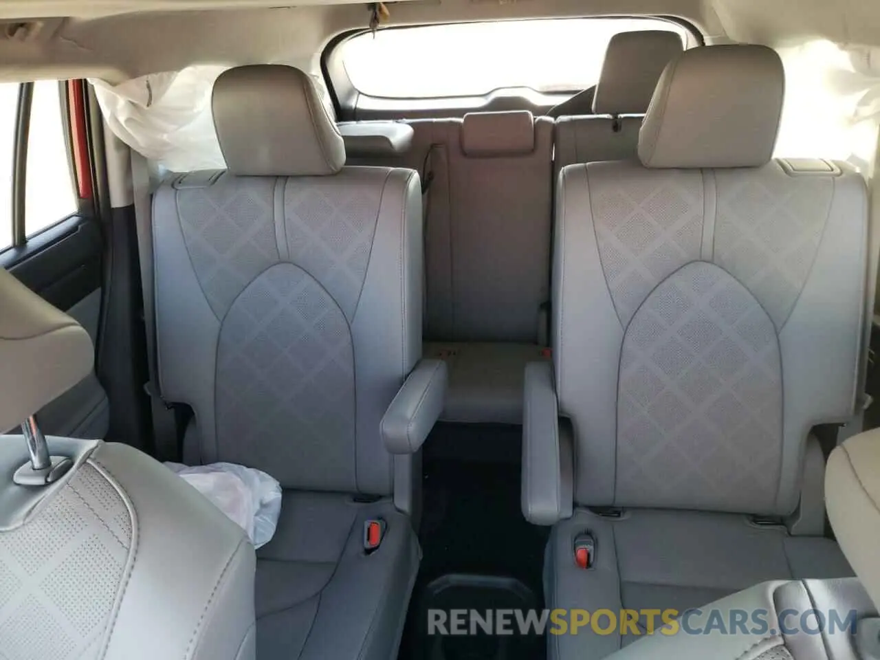 10 fotografías del automóvil dañado 5TDFZRBH4MS136027 TOYOTA HIGHLANDER 2021