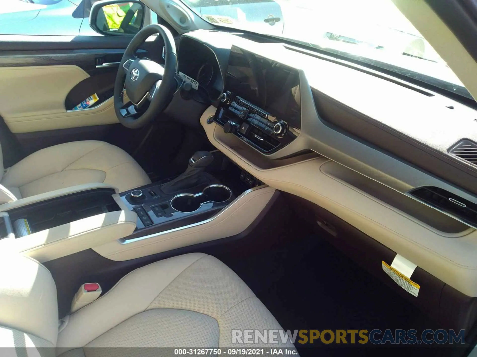 5 fotografías del automóvil dañado 5TDFZRBH9MS136735 TOYOTA HIGHLANDER 2021