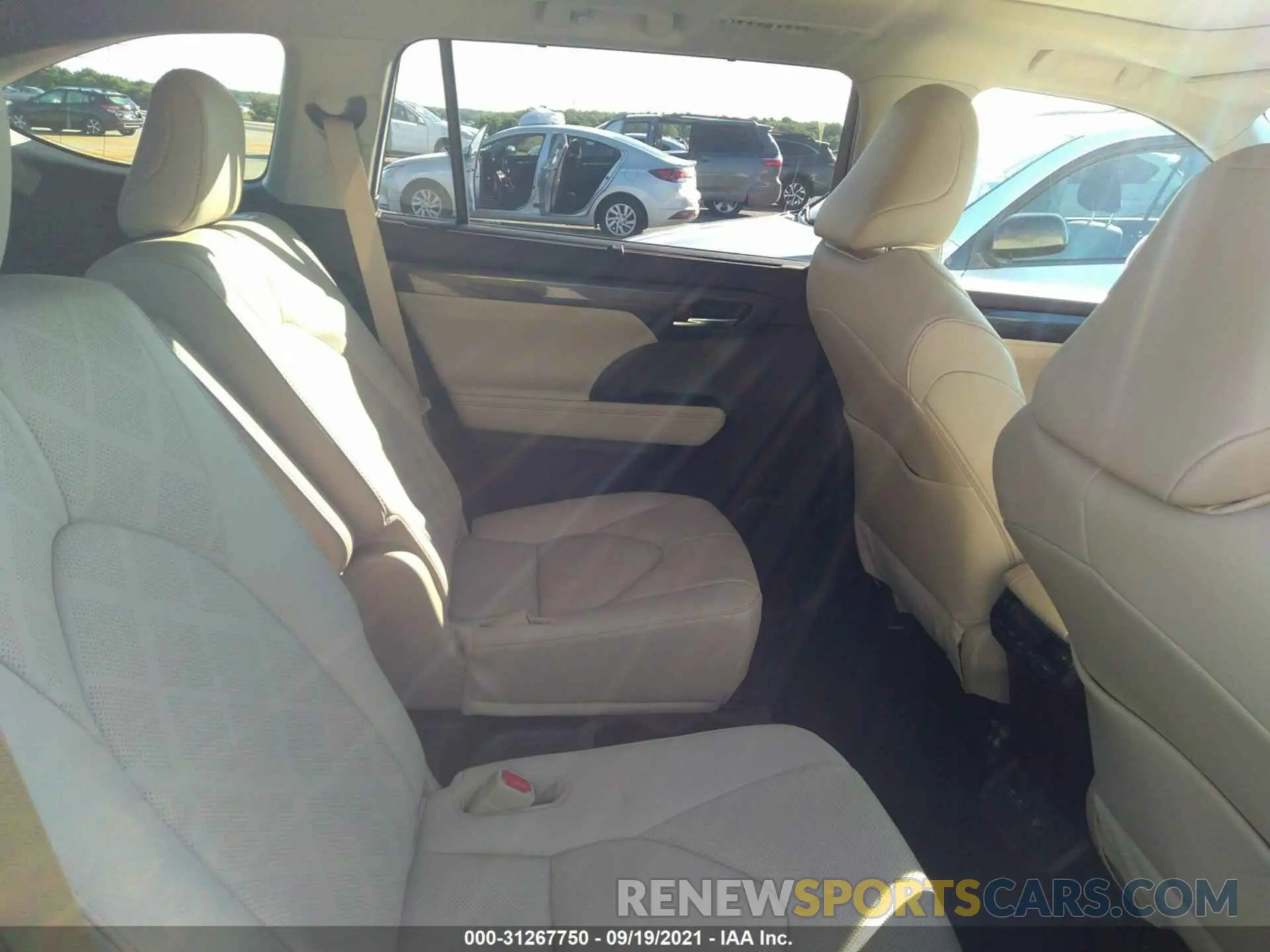 8 fotografías del automóvil dañado 5TDFZRBH9MS136735 TOYOTA HIGHLANDER 2021