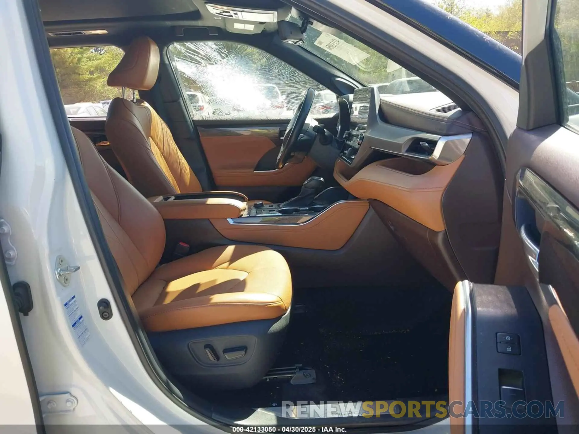 5 fotografías del automóvil dañado 5TDFZRBHXMS080062 TOYOTA HIGHLANDER 2021