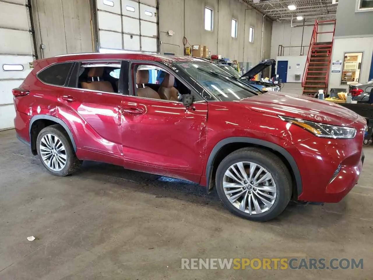 4 fotografías del automóvil dañado 5TDFZRBHXMS148134 TOYOTA HIGHLANDER 2021