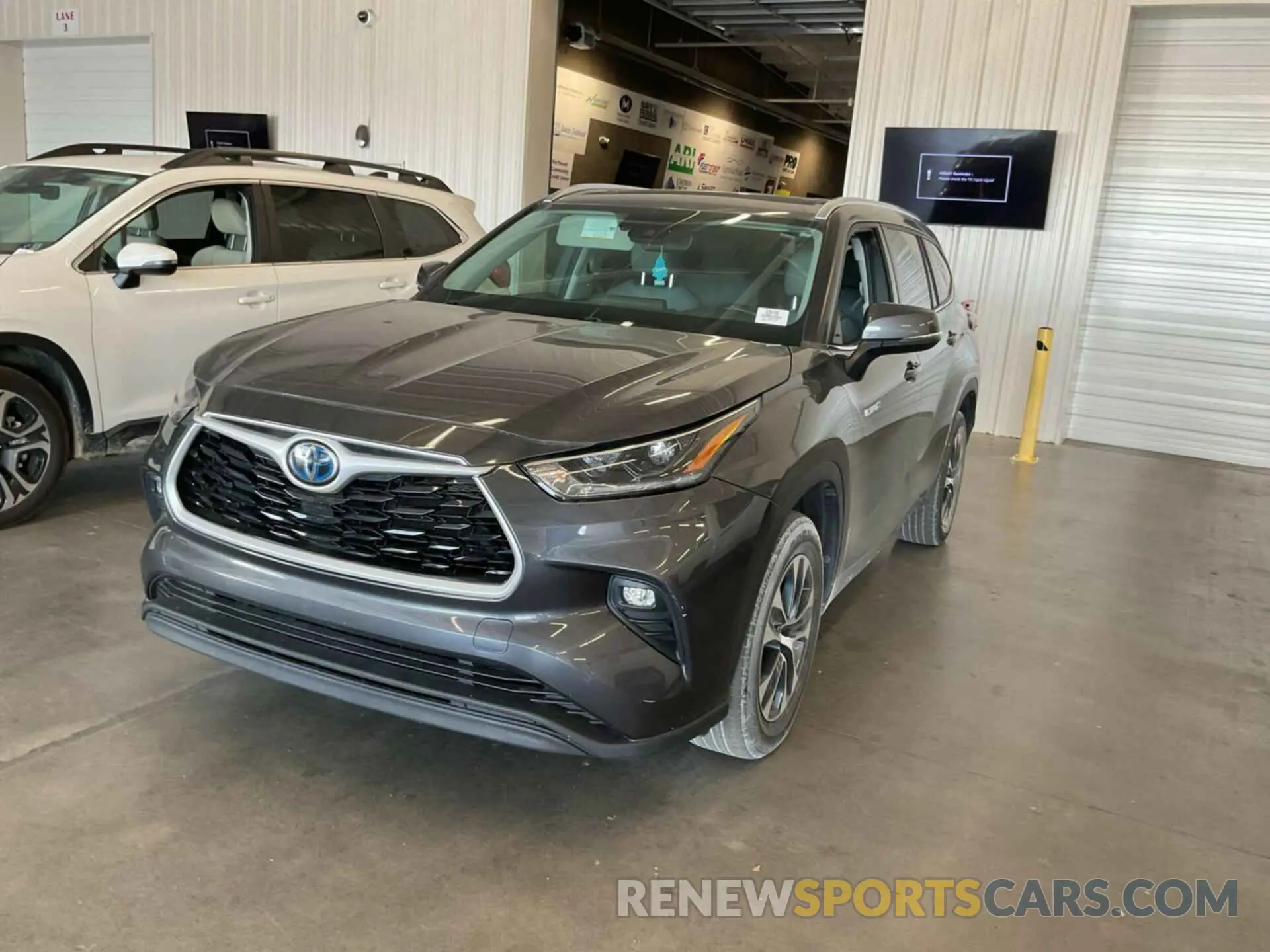 5 fotografías del automóvil dañado 5TDGARAH2MS506372 TOYOTA HIGHLANDER 2021