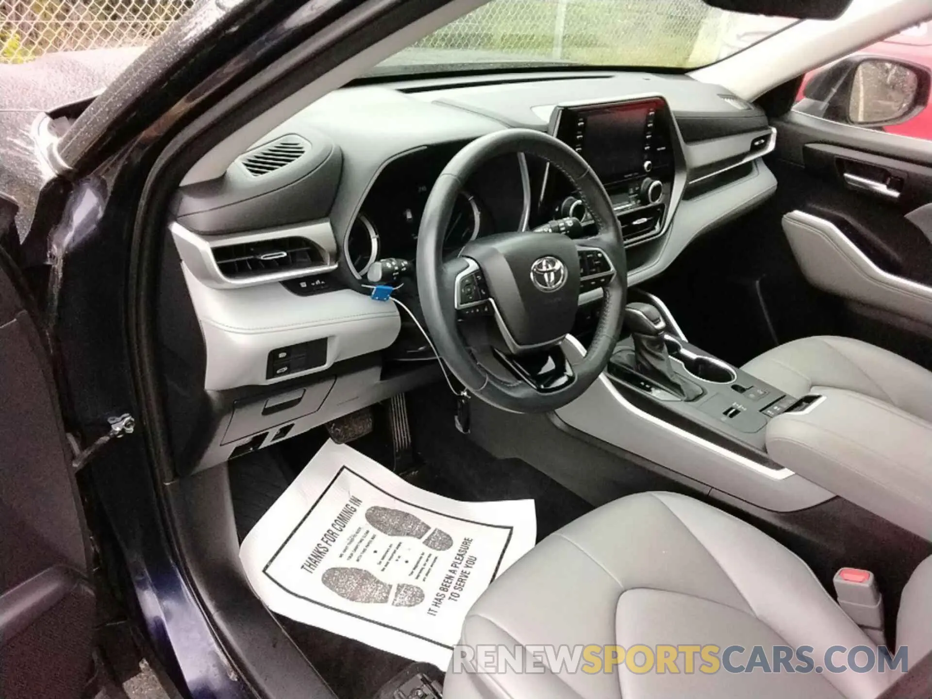 20 fotografías del automóvil dañado 5TDGARAH4MS010568 TOYOTA HIGHLANDER 2021