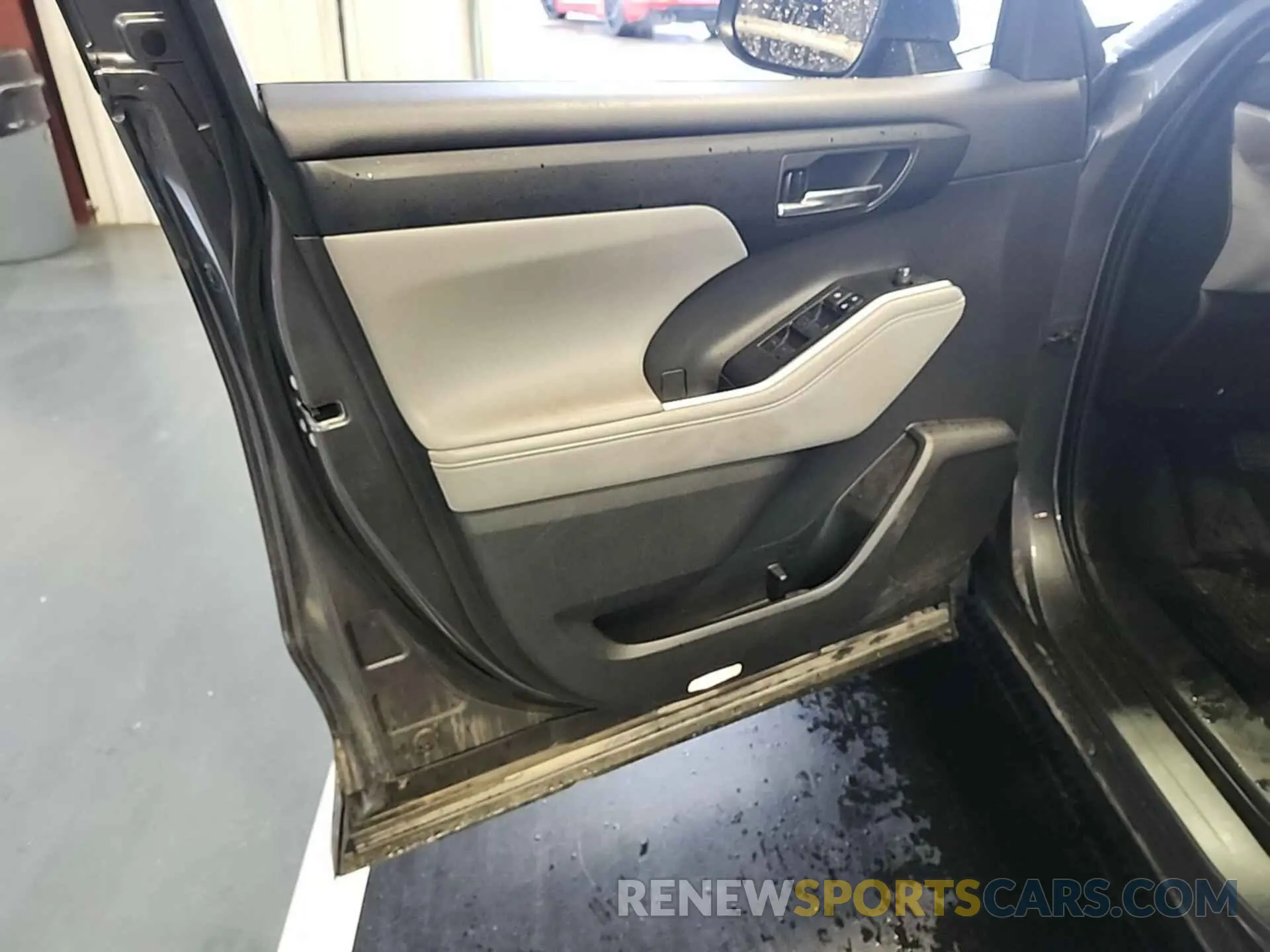 5 fotografías del automóvil dañado 5TDGARAH4MS506390 TOYOTA HIGHLANDER 2021