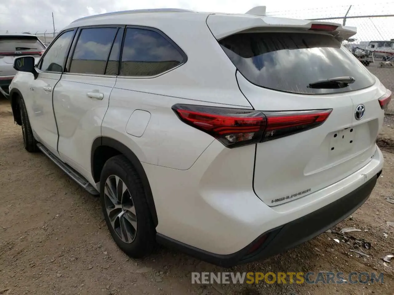 3 fotografías del automóvil dañado 5TDGARAH6MS504284 TOYOTA HIGHLANDER 2021