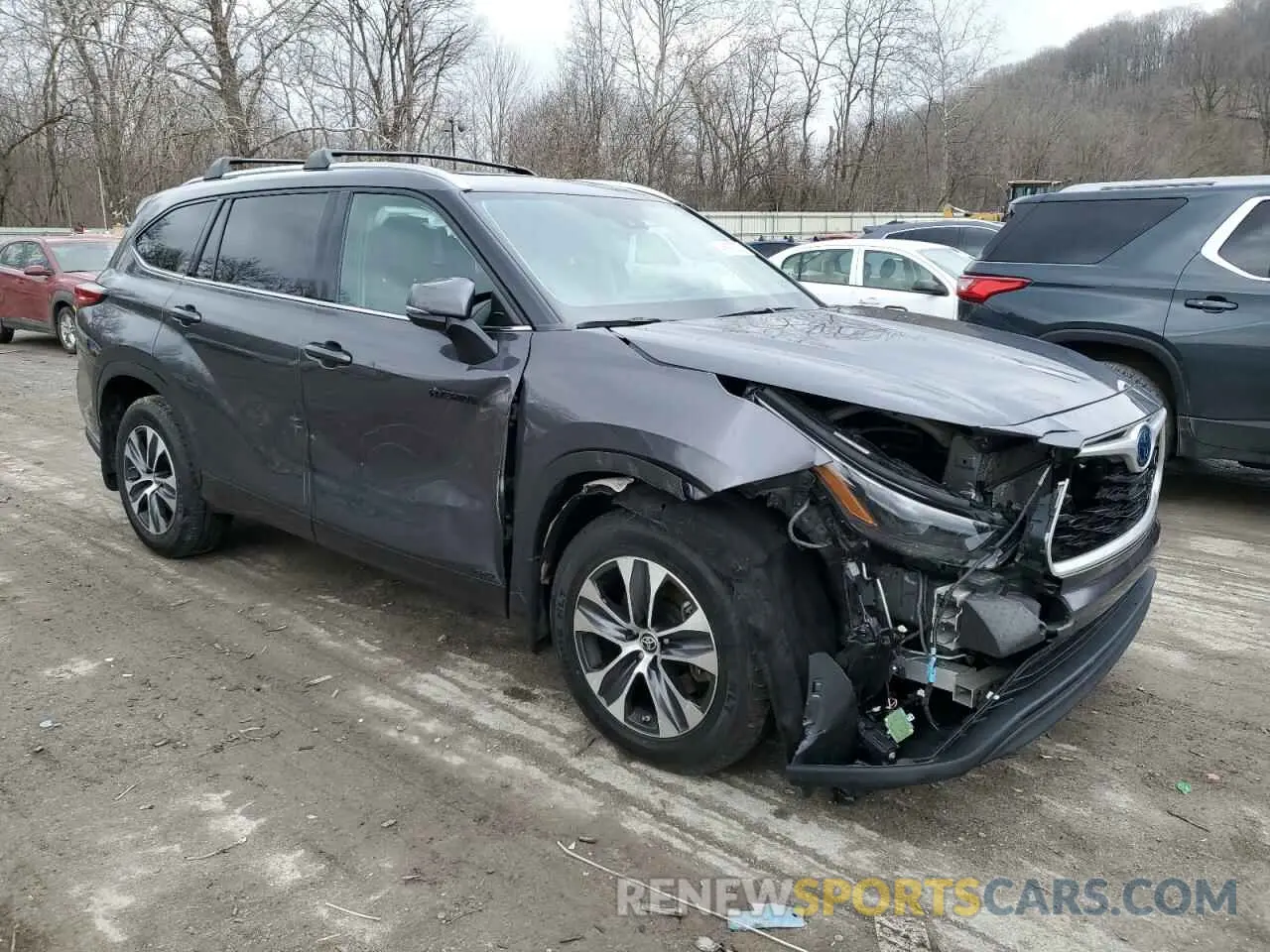 4 fotografías del automóvil dañado 5TDGBRCH3MS530142 TOYOTA HIGHLANDER 2021