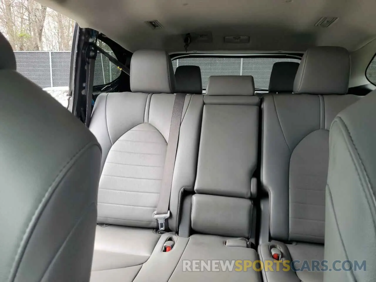 10 fotografías del automóvil dañado 5TDGBRCH3MS530576 TOYOTA HIGHLANDER 2021