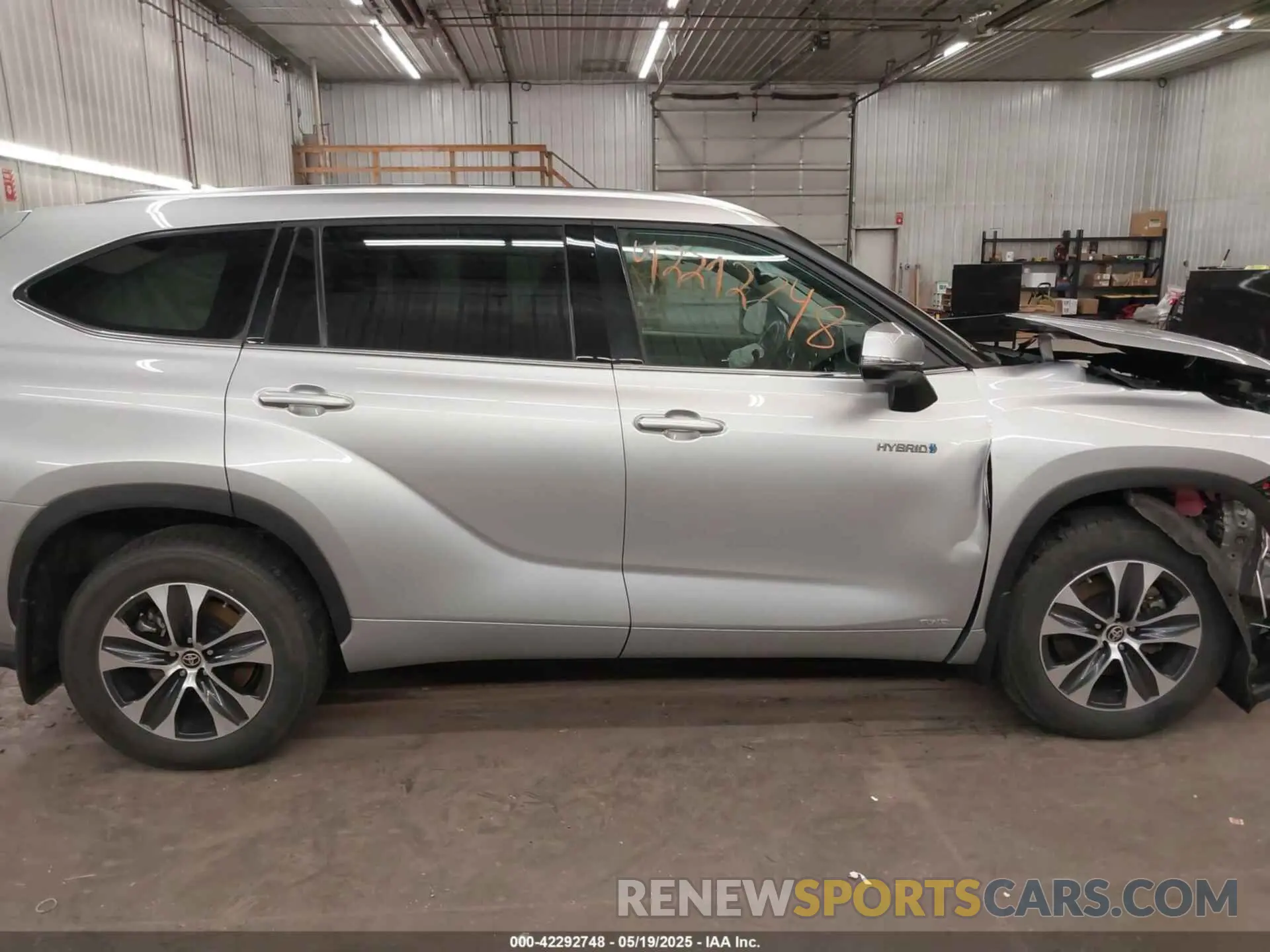 13 fotografías del automóvil dañado 5TDGBRCH4MS060638 TOYOTA HIGHLANDER 2021
