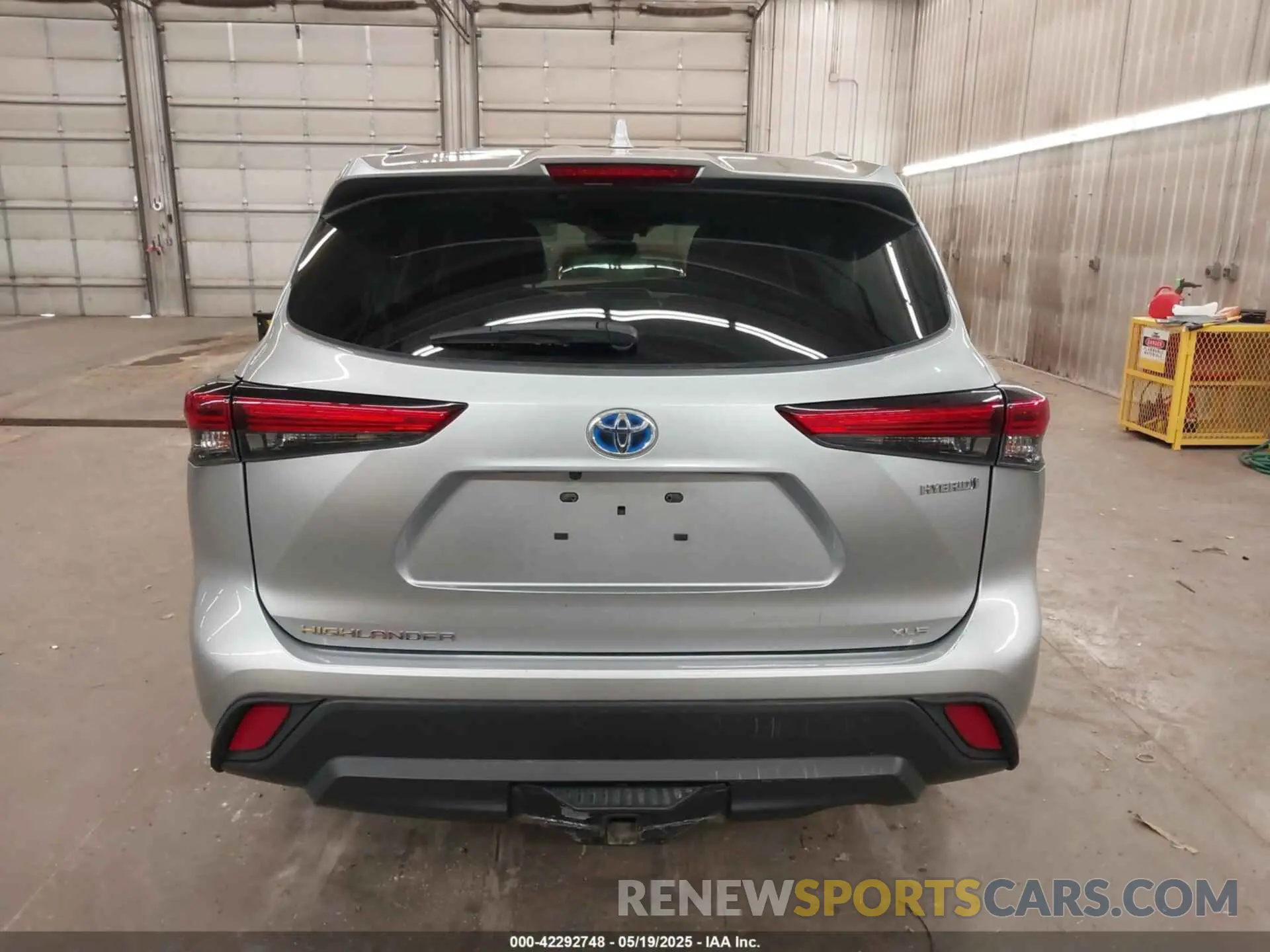 16 fotografías del automóvil dañado 5TDGBRCH4MS060638 TOYOTA HIGHLANDER 2021