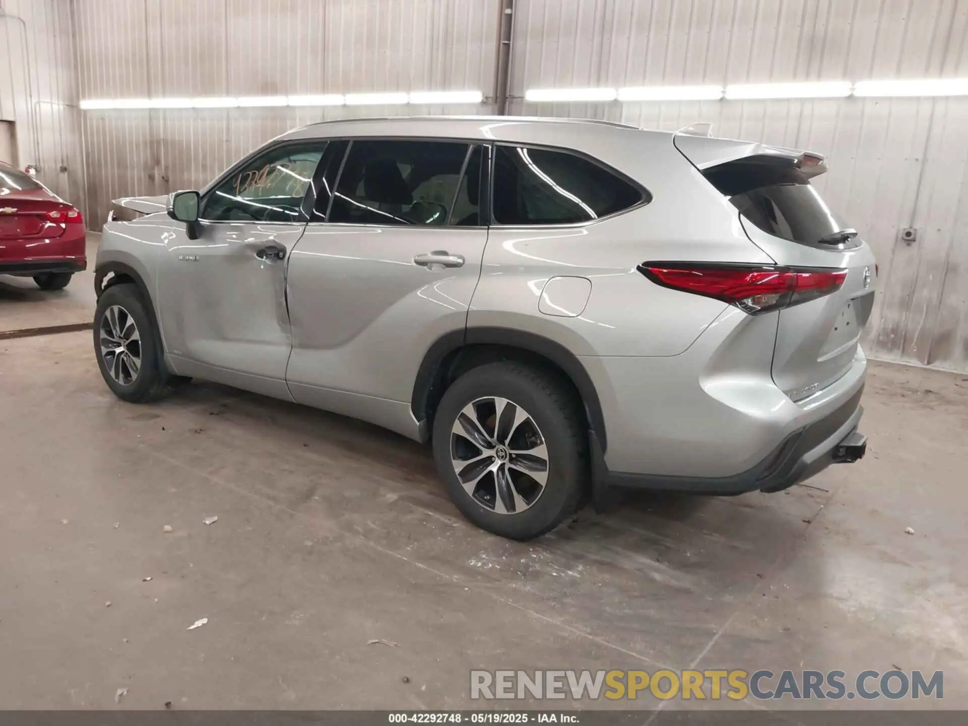 3 fotografías del automóvil dañado 5TDGBRCH4MS060638 TOYOTA HIGHLANDER 2021