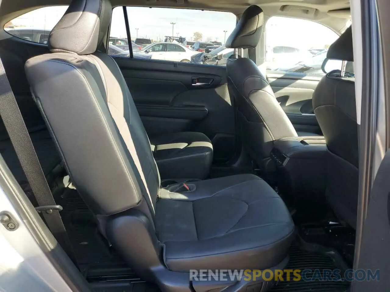 11 fotografías del automóvil dañado 5TDGBRCH6MS521161 TOYOTA HIGHLANDER 2021