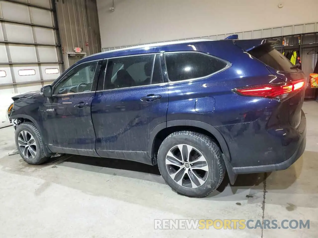 2 fotografías del automóvil dañado 5TDGBRCH6MS531074 TOYOTA HIGHLANDER 2021