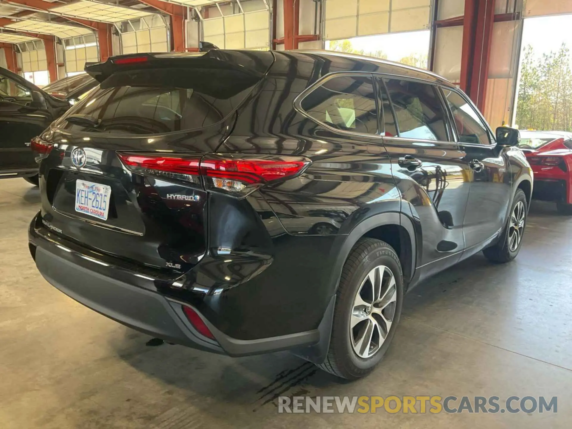 19 fotografías del automóvil dañado 5TDGBRCH8MS525373 TOYOTA HIGHLANDER 2021