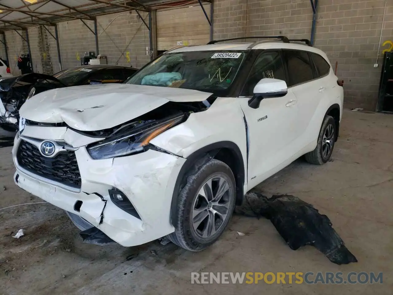 2 fotografías del automóvil dañado 5TDGBRCH8MS527222 TOYOTA HIGHLANDER 2021