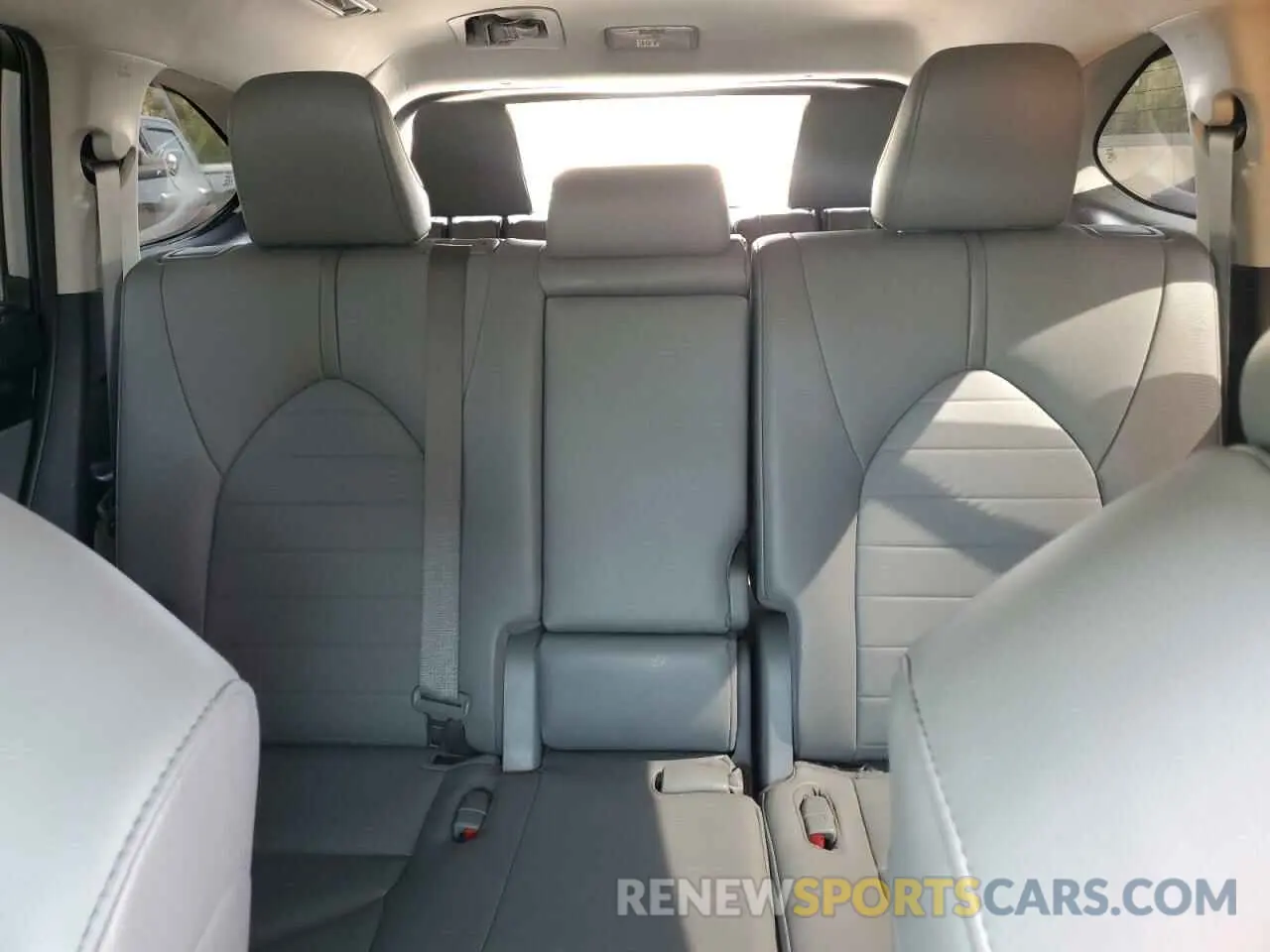 10 fotografías del automóvil dañado 5TDGBRCH8MS533456 TOYOTA HIGHLANDER 2021