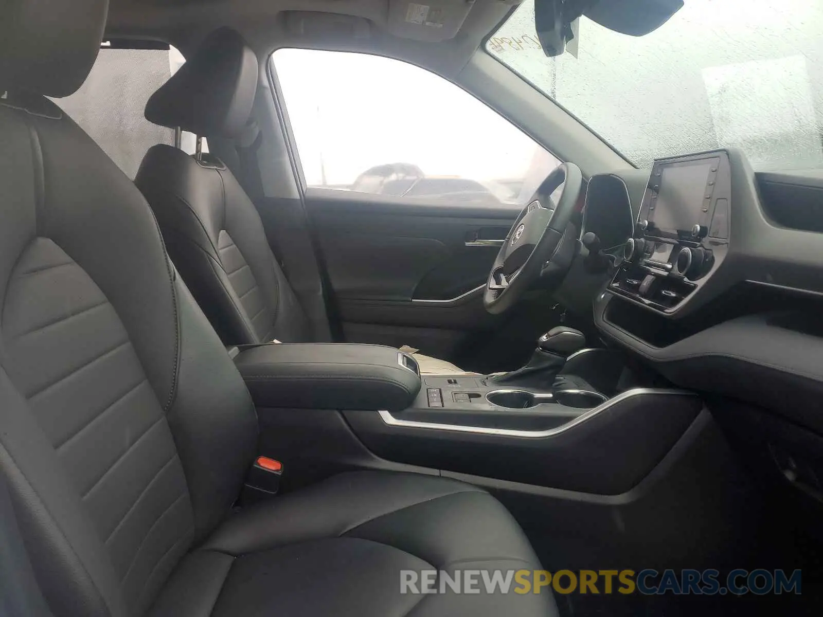5 fotografías del automóvil dañado 5TDGBRCH9MS051918 TOYOTA HIGHLANDER 2021