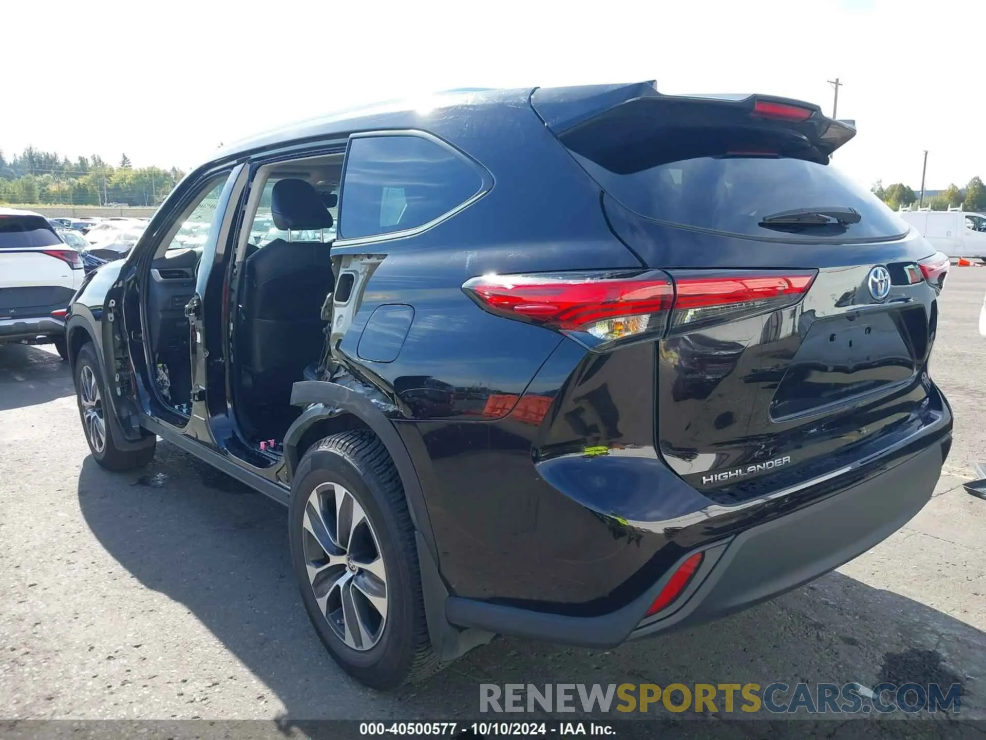 3 fotografías del automóvil dañado 5TDGBRCH9MS064653 TOYOTA HIGHLANDER 2021
