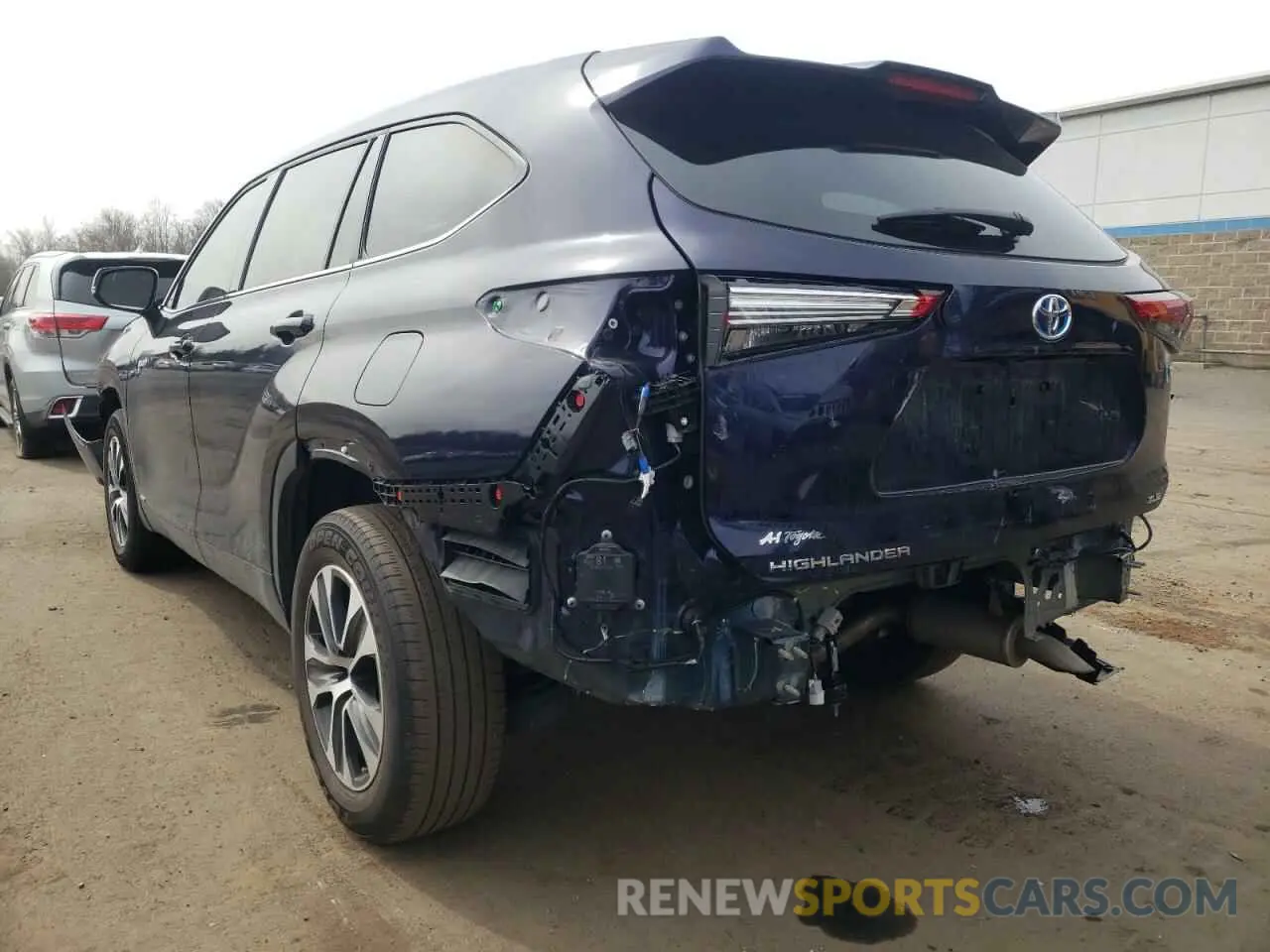 3 fotografías del automóvil dañado 5TDGBRCH9MS526788 TOYOTA HIGHLANDER 2021