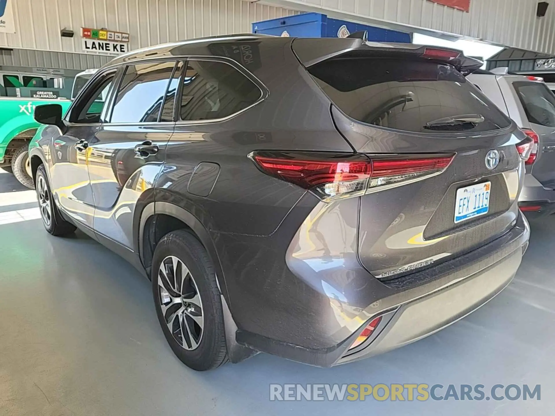 11 fotografías del automóvil dañado 5TDGBRCH9MS535460 TOYOTA HIGHLANDER 2021