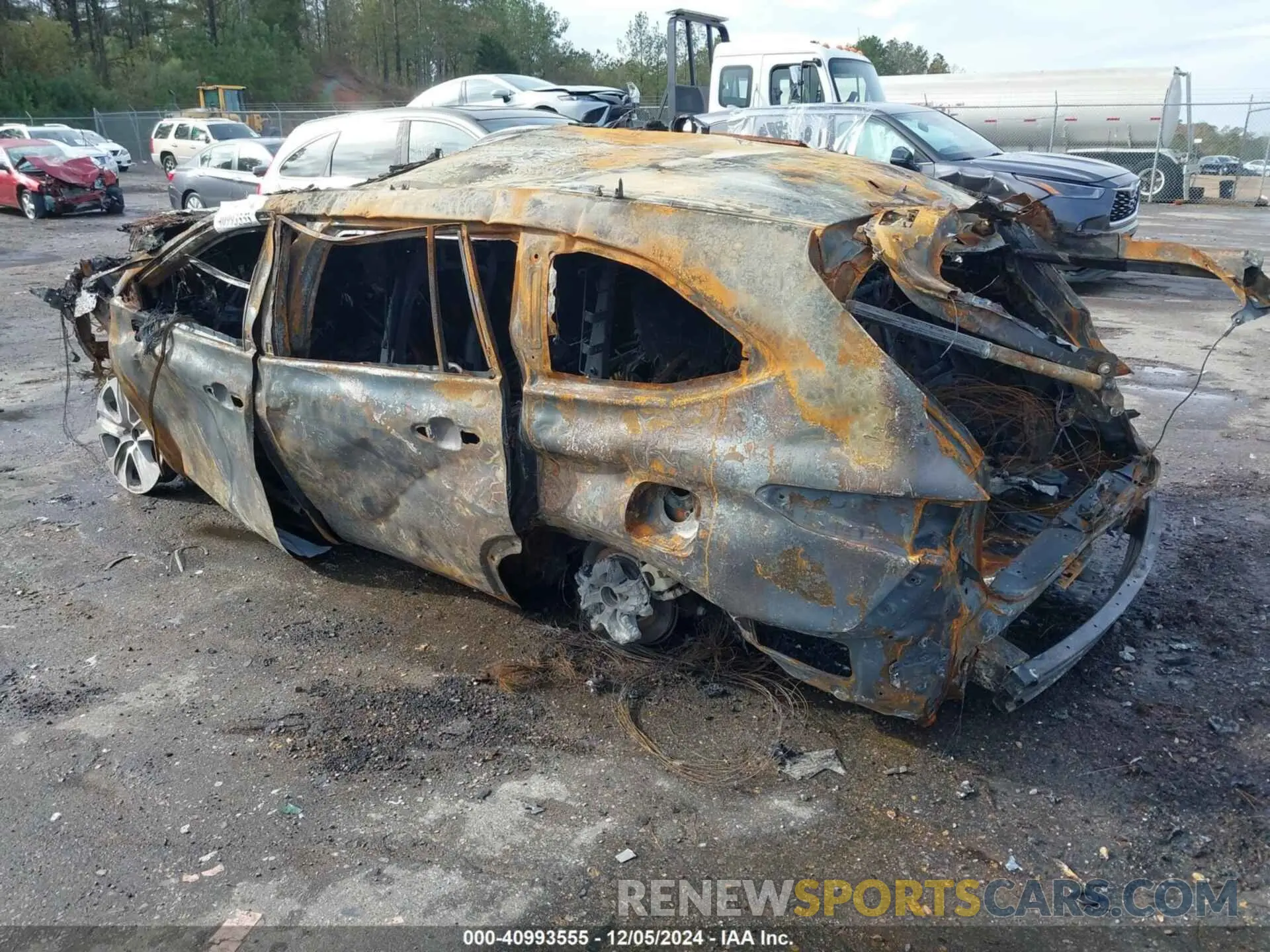 3 fotografías del automóvil dañado 5TDGBRCHXMS050020 TOYOTA HIGHLANDER 2021