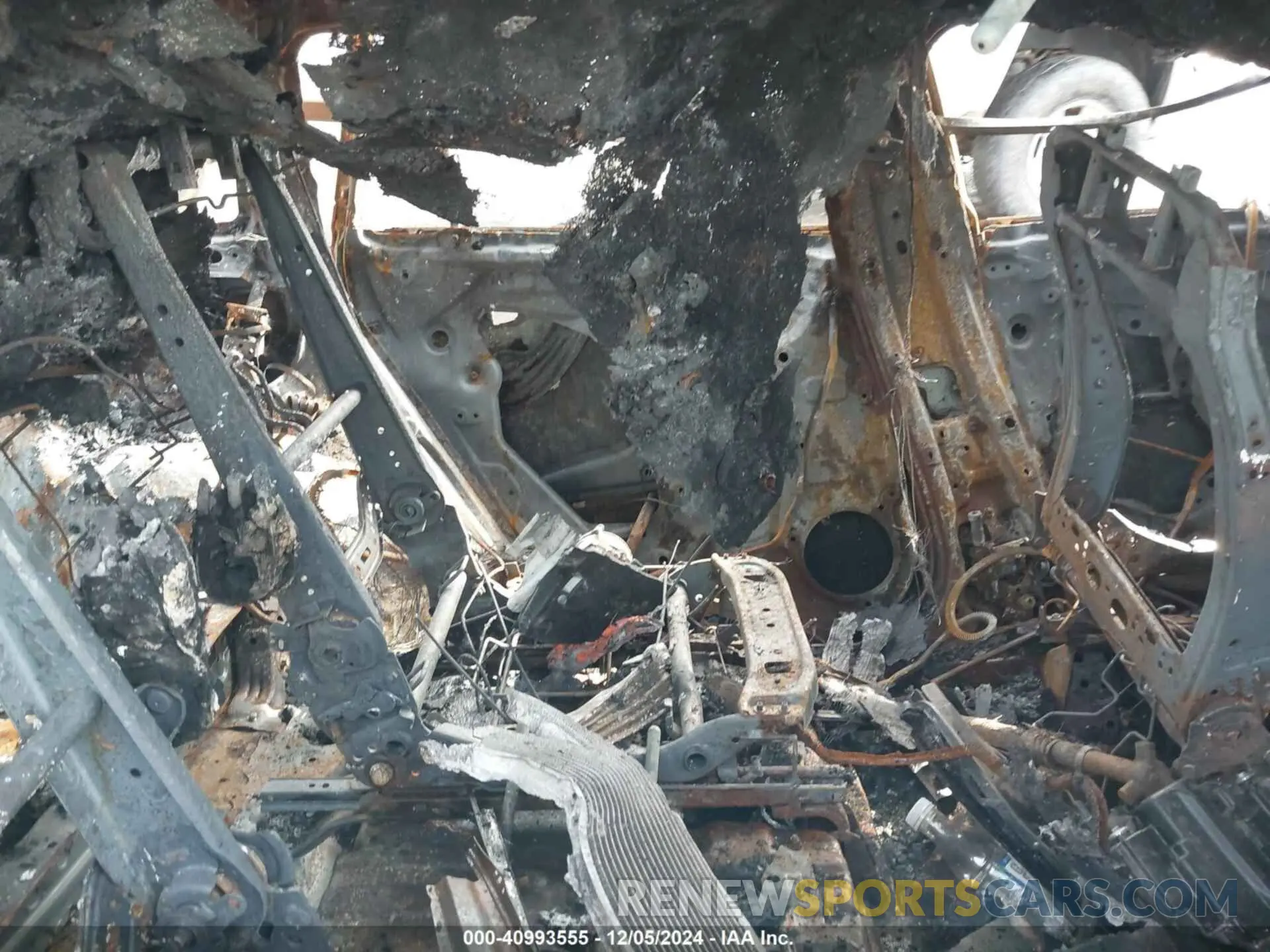 8 fotografías del automóvil dañado 5TDGBRCHXMS050020 TOYOTA HIGHLANDER 2021