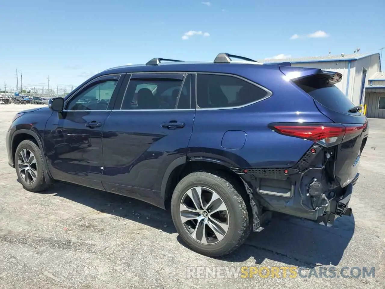 2 fotografías del automóvil dañado 5TDGZRAH0MS062868 TOYOTA HIGHLANDER 2021