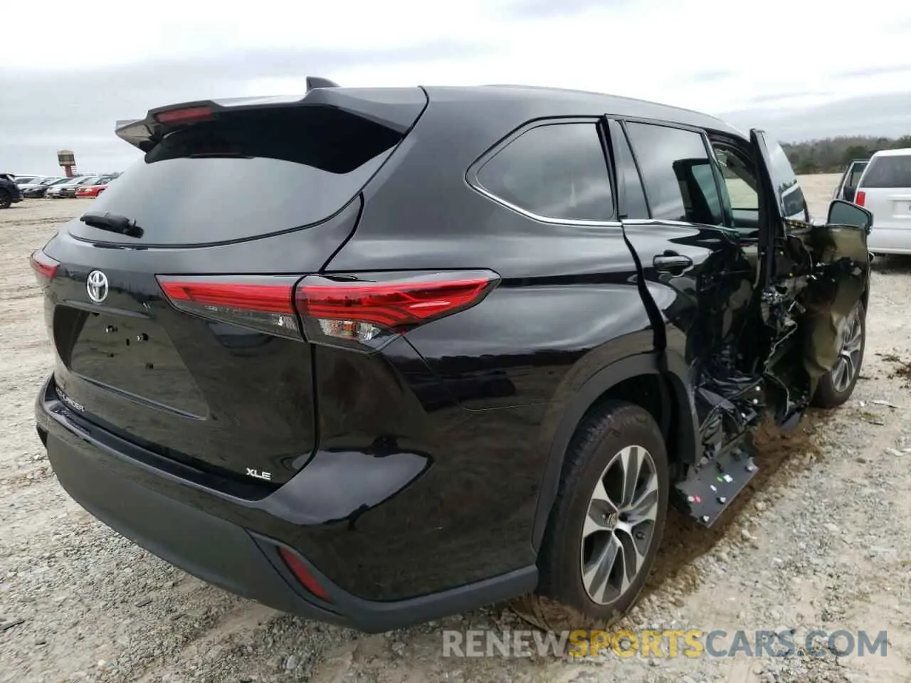 4 fotografías del automóvil dañado 5TDGZRAH1MS034545 TOYOTA HIGHLANDER 2021