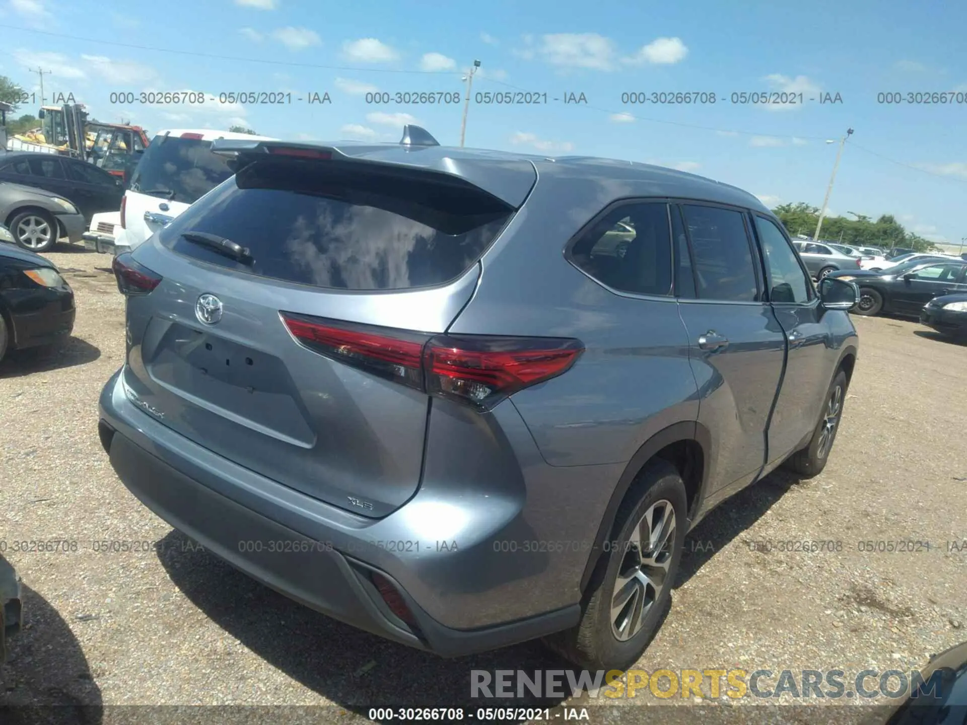 4 fotografías del automóvil dañado 5TDGZRAH2MS040421 TOYOTA HIGHLANDER 2021