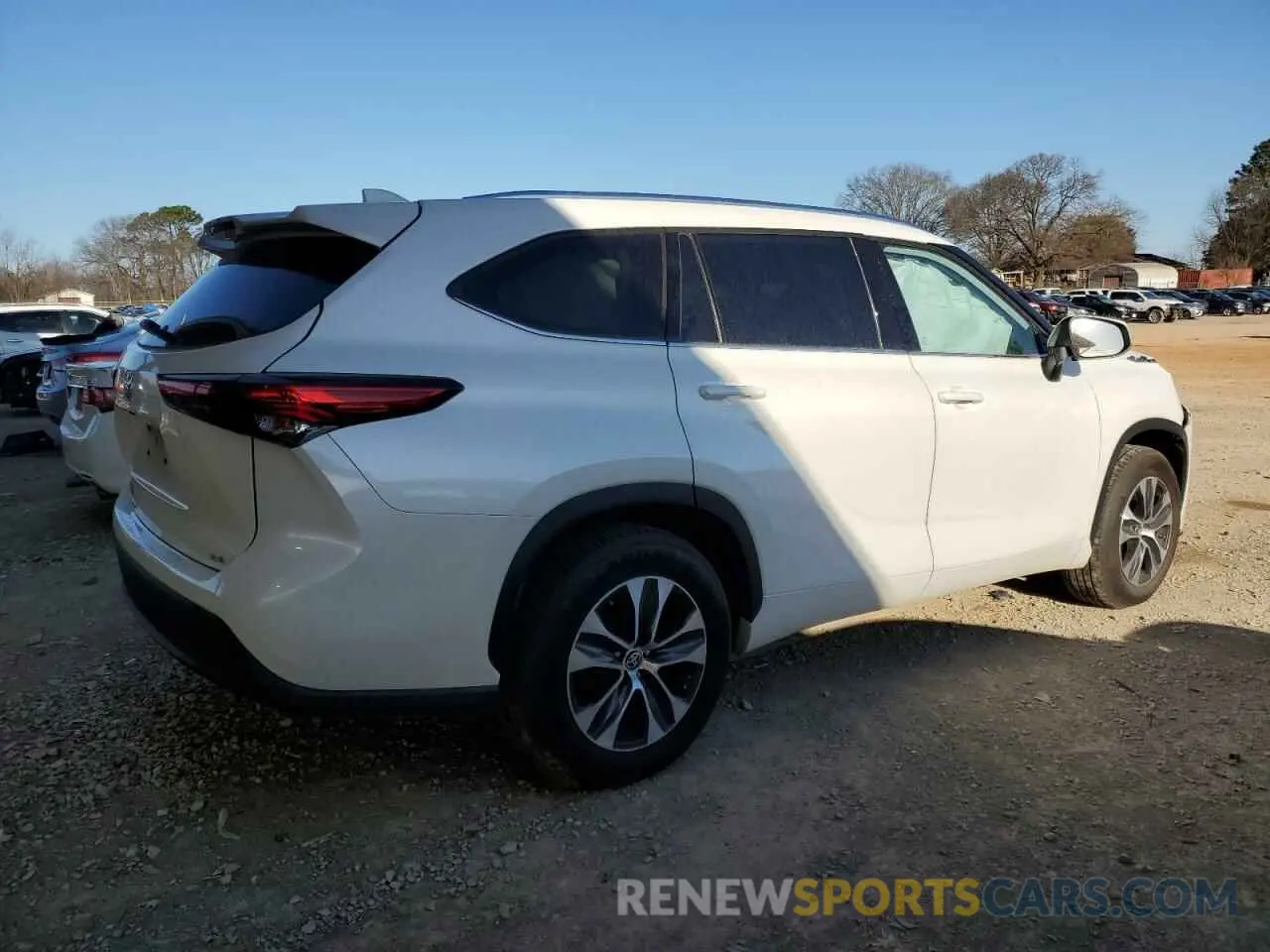 3 fotografías del automóvil dañado 5TDGZRAH2MS065366 TOYOTA HIGHLANDER 2021