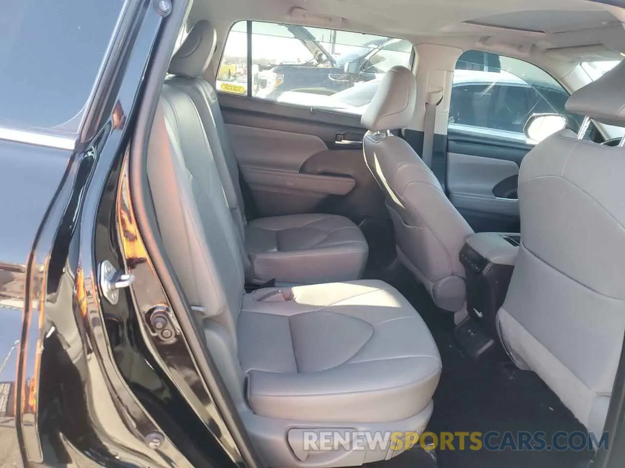 11 fotografías del automóvil dañado 5TDGZRAH2MS075198 TOYOTA HIGHLANDER 2021