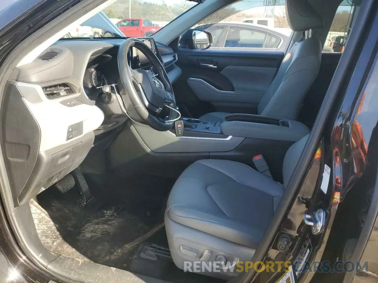 7 fotografías del automóvil dañado 5TDGZRAH2MS075198 TOYOTA HIGHLANDER 2021