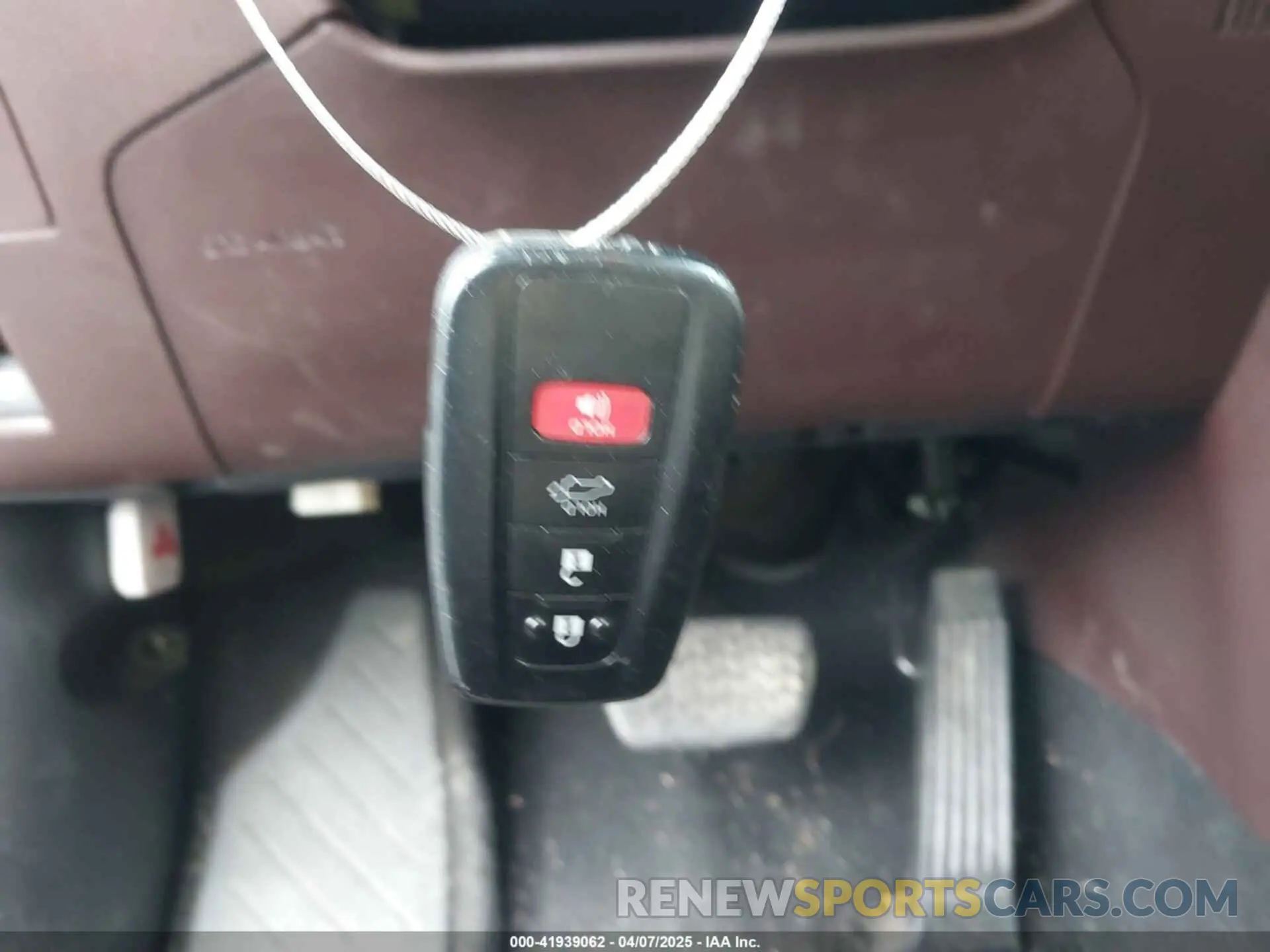 11 fotografías del automóvil dañado 5TDGZRAH2MS525867 TOYOTA HIGHLANDER 2021